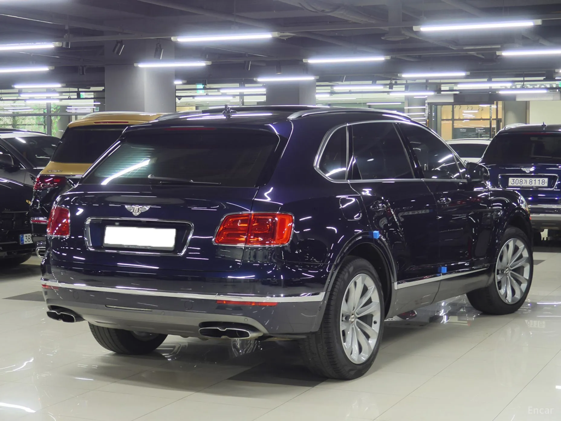 Bentley Bentayga превью 3