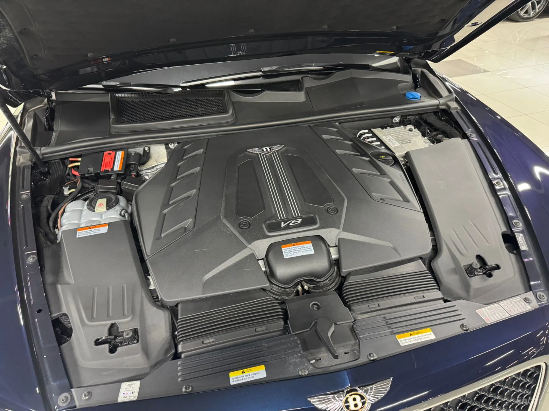 Bentley Bentayga превью 5