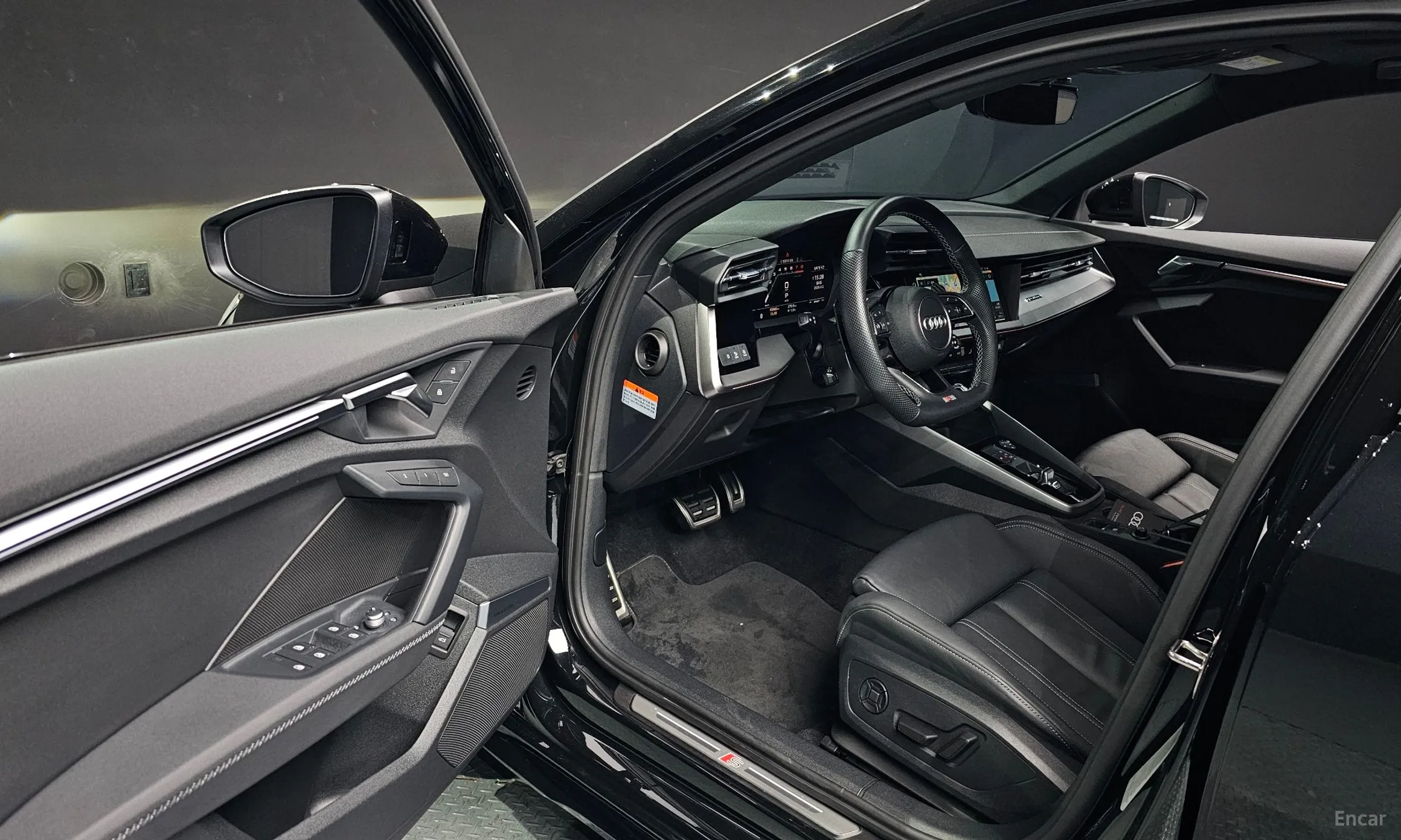Audi S3 (8Y) превью 11