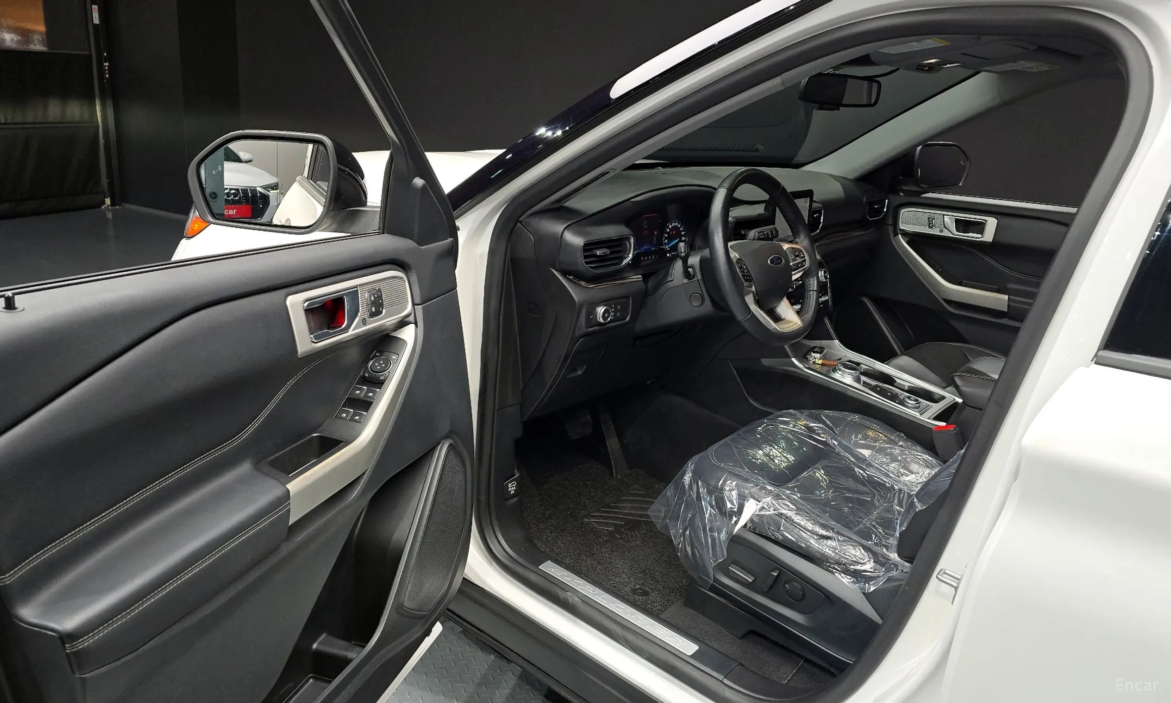 Ford Explorer 6th Generation превью 10