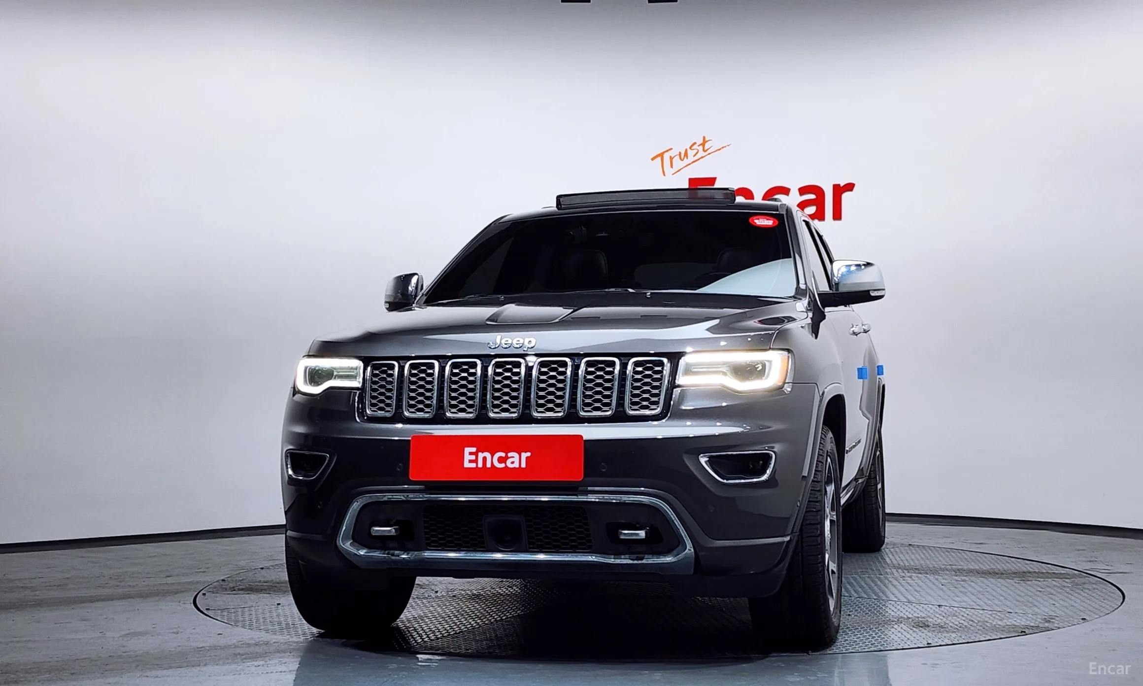 Jeep Grand Cherokee превью 3