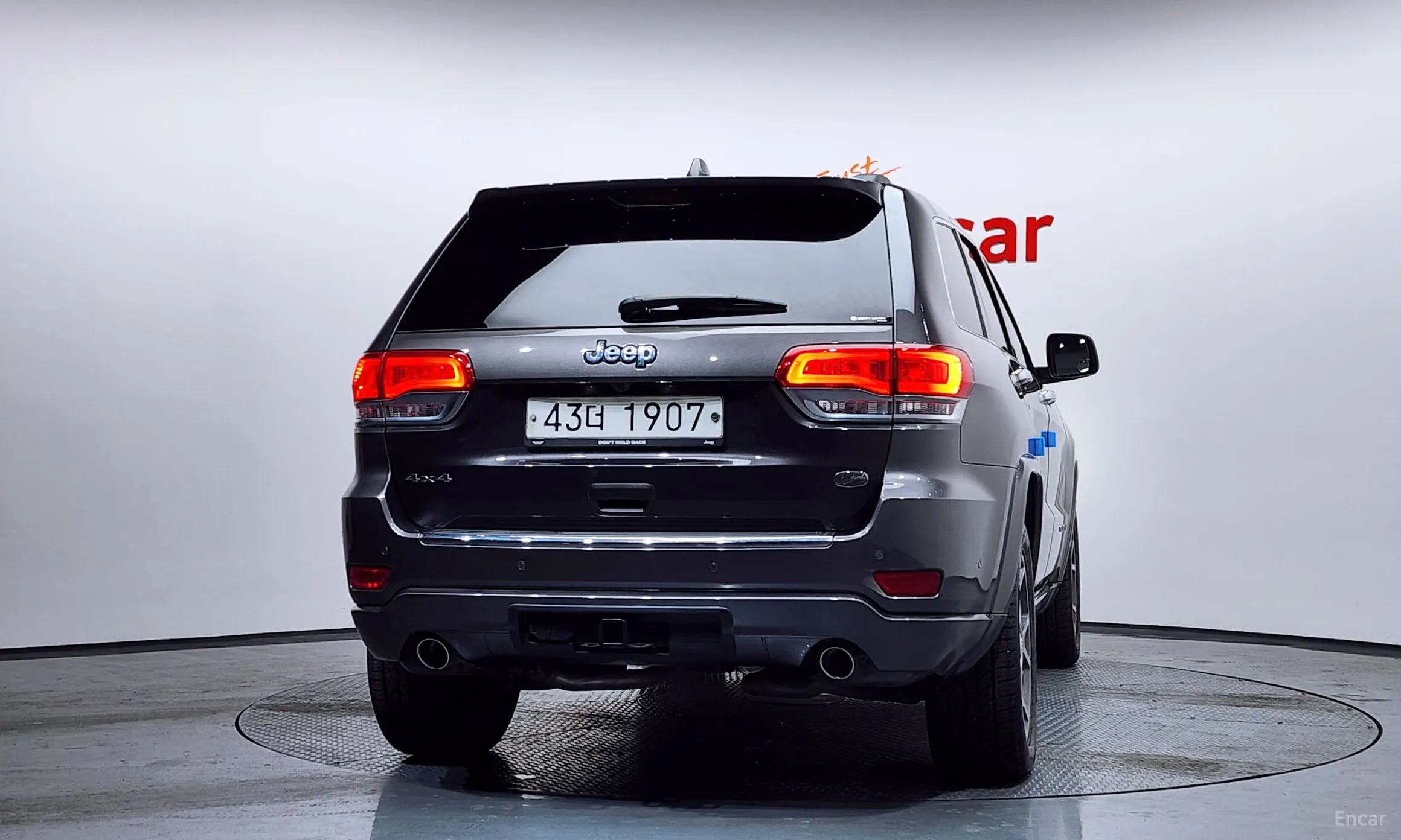 Jeep Grand Cherokee превью 4