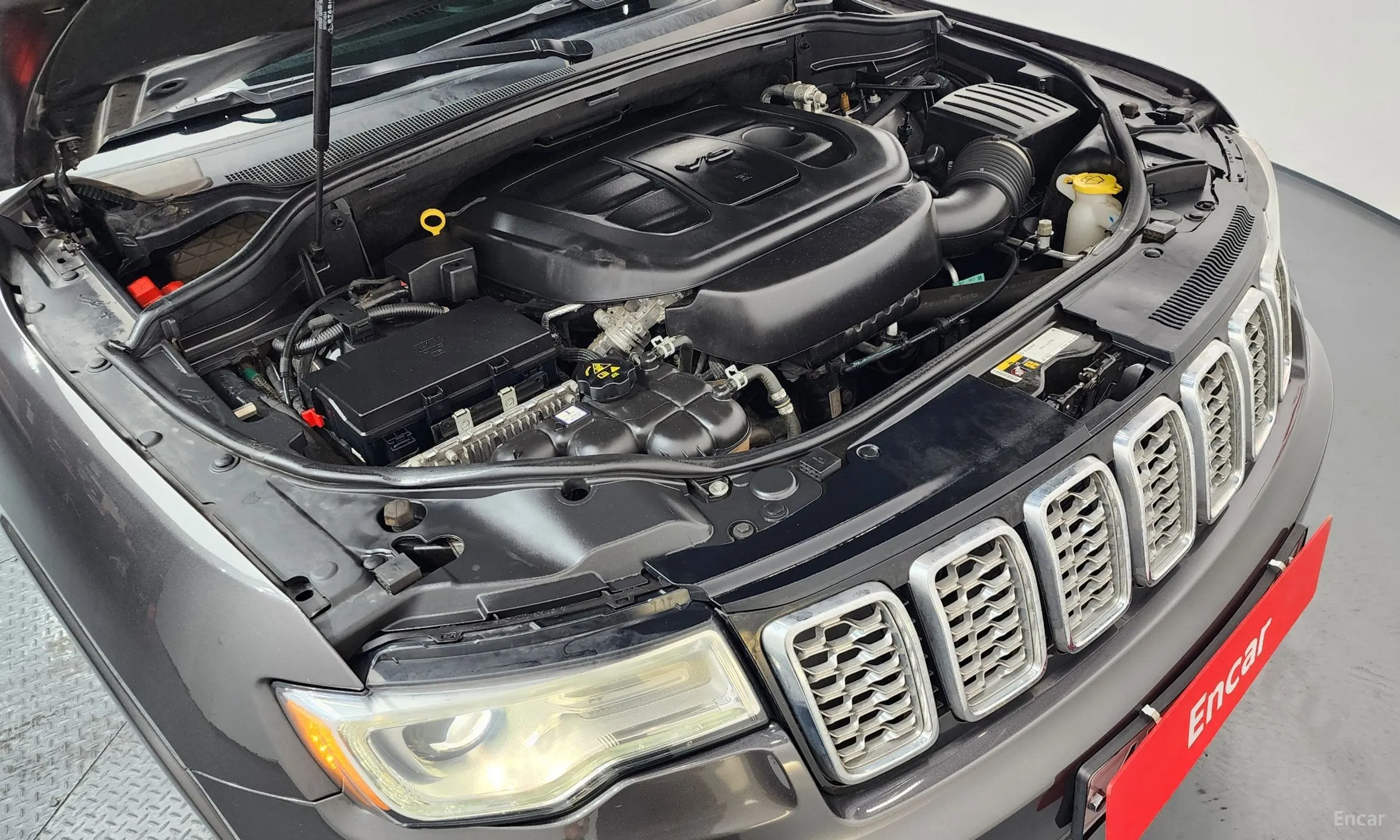 Jeep Grand Cherokee превью 6