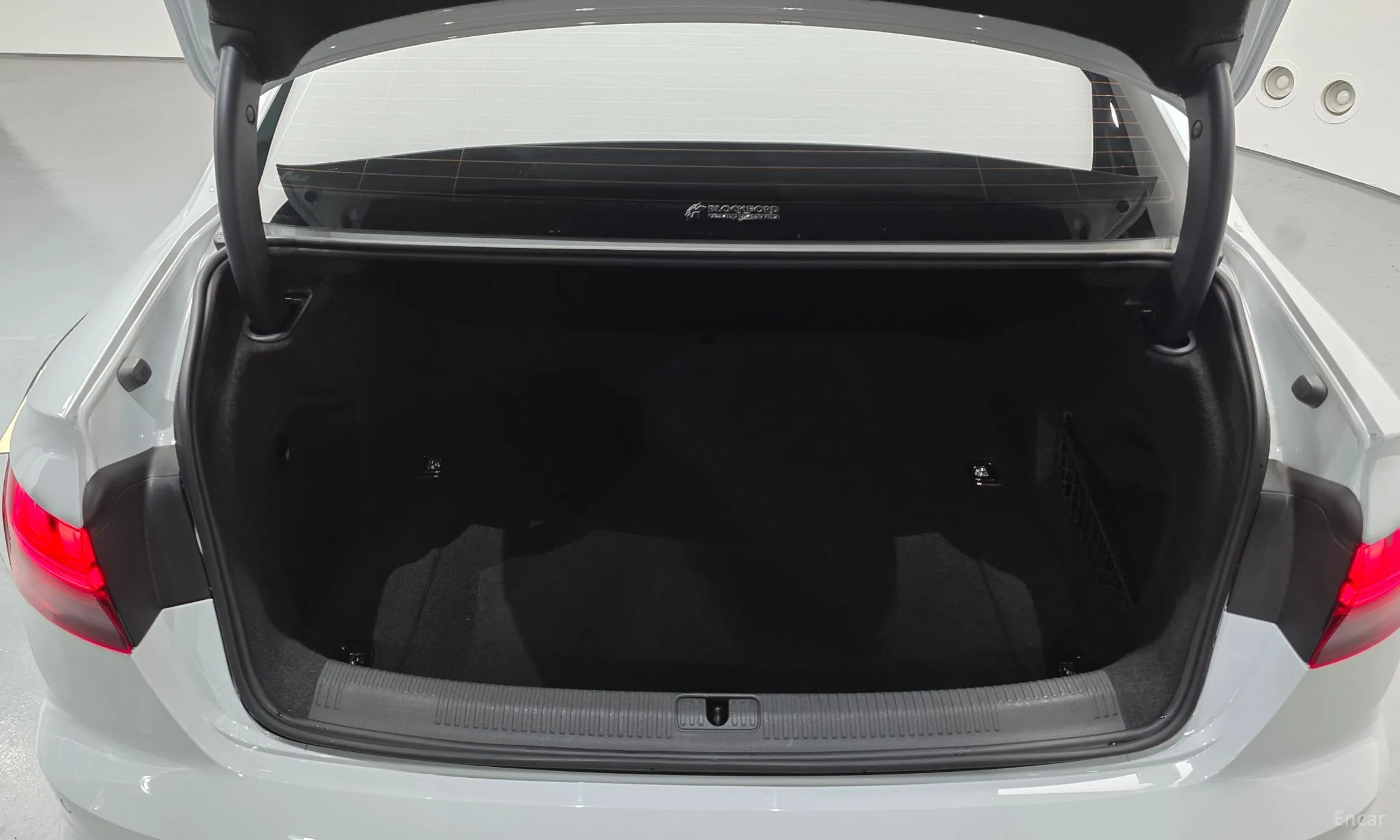 Audi A4 (B9) превью 20