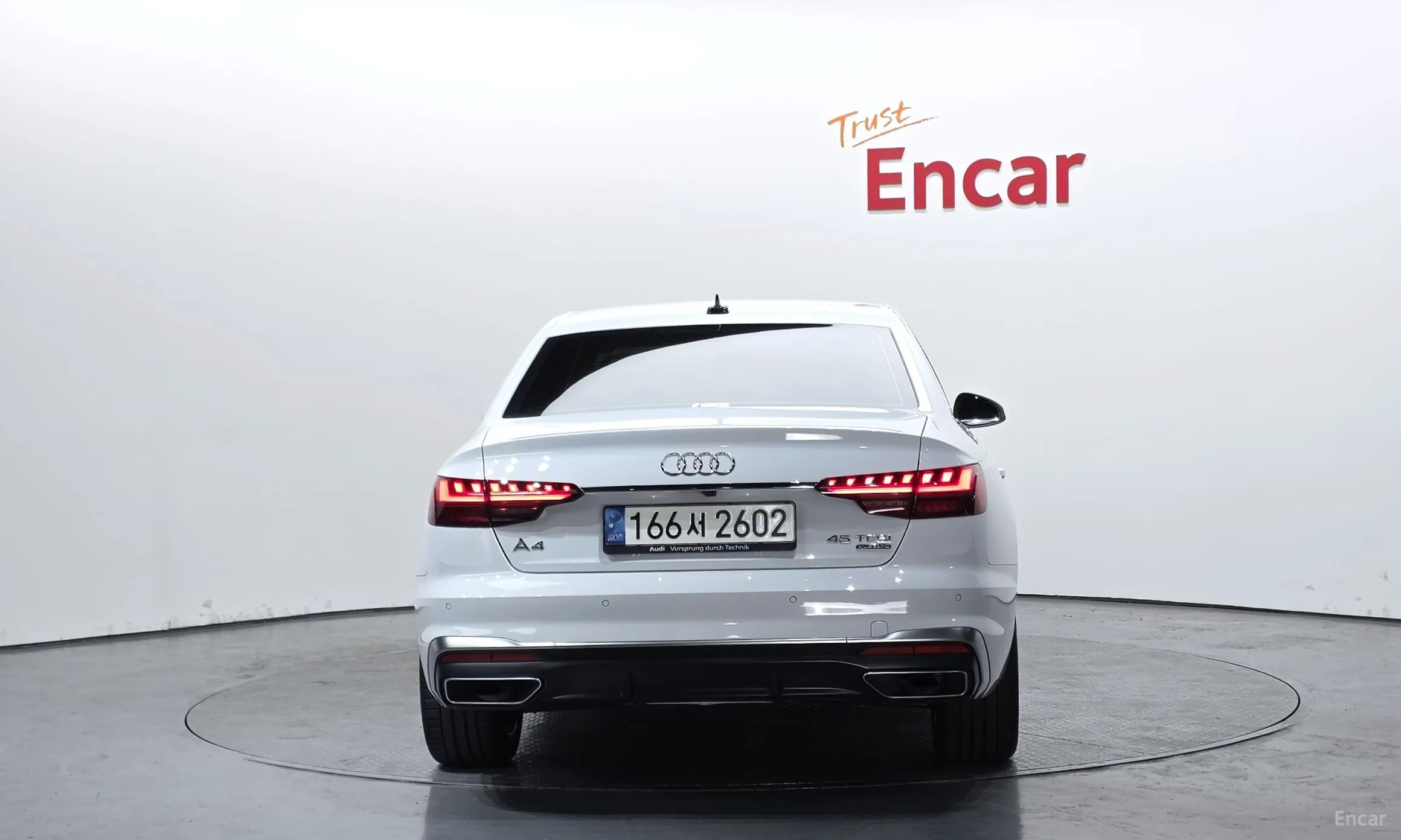 Audi A4 (B9) превью 4
