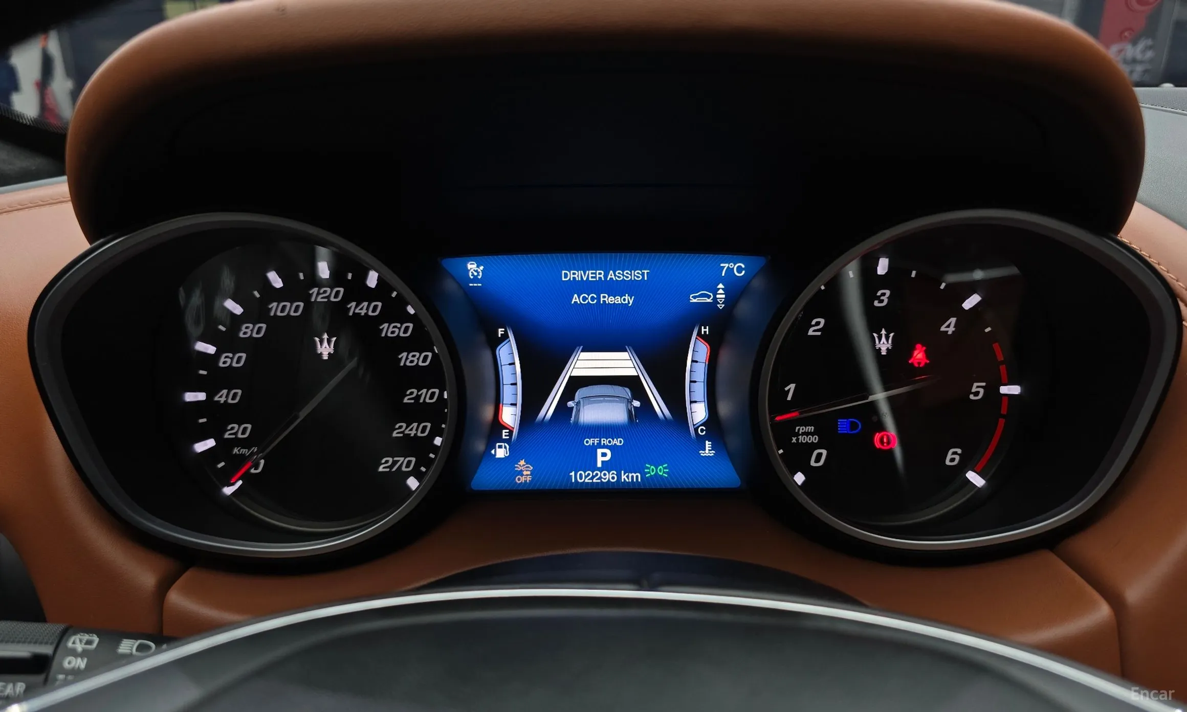 Maserati Levante превью 8