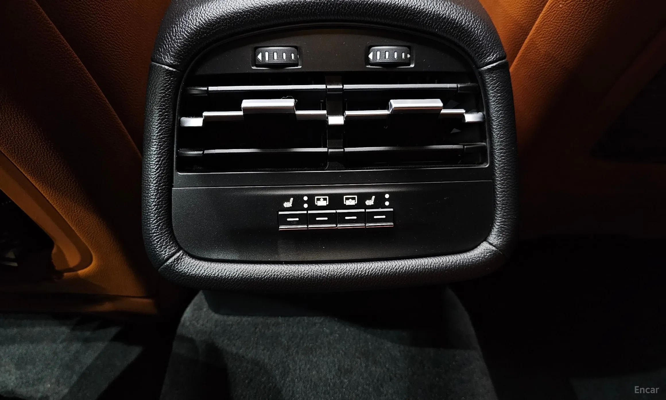 Maserati Ghibli превью 19