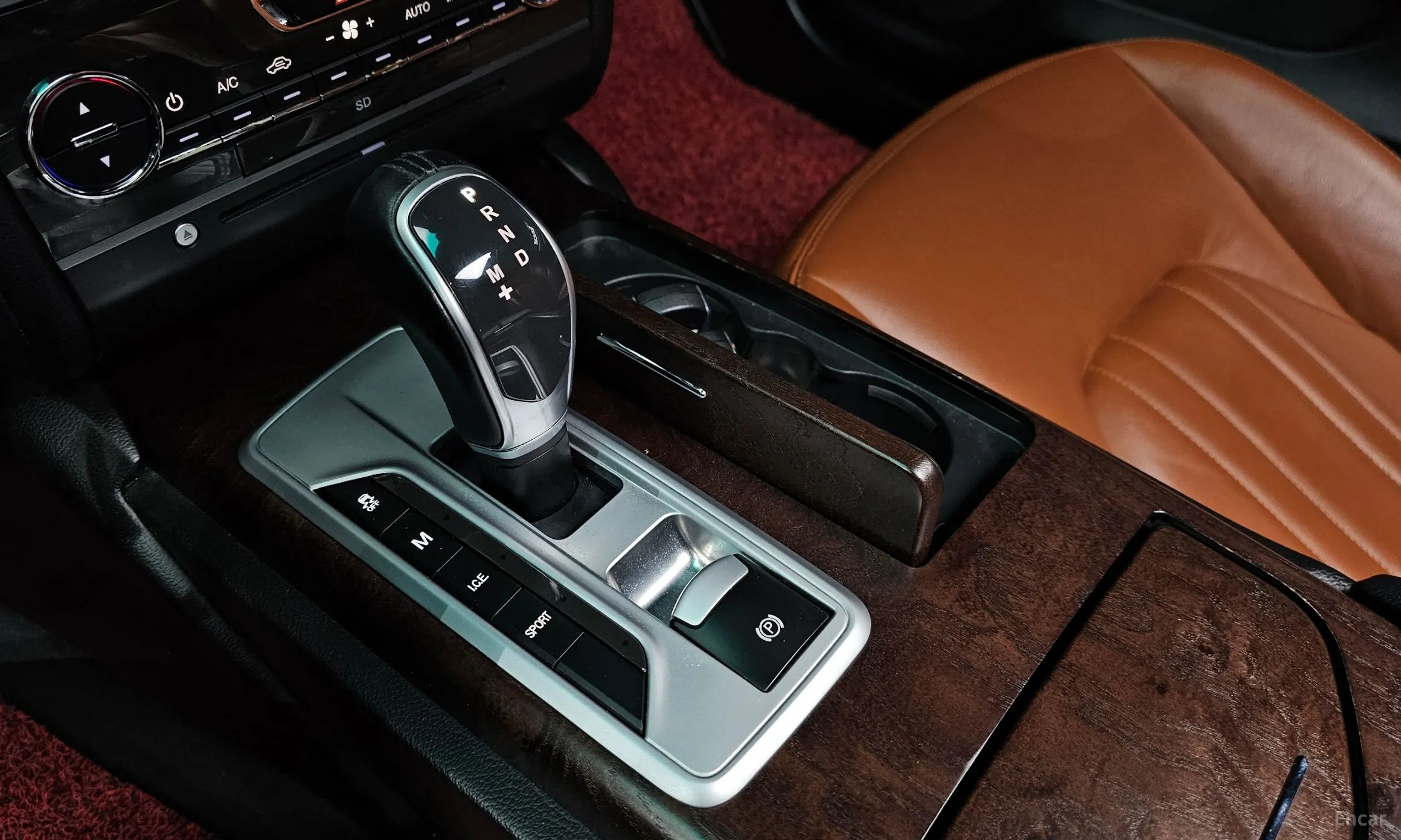 Maserati Ghibli превью 9