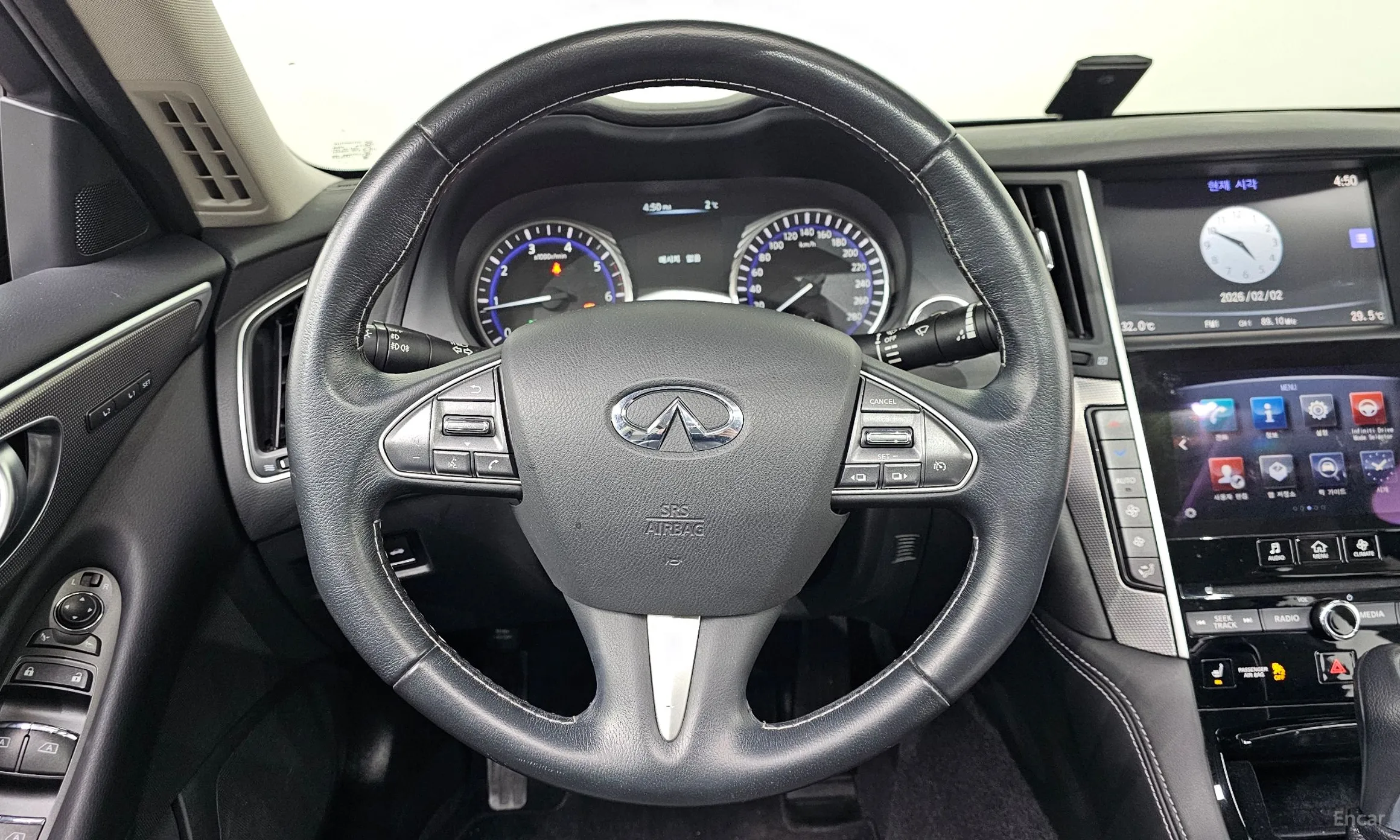 Infiniti Q50 превью 14