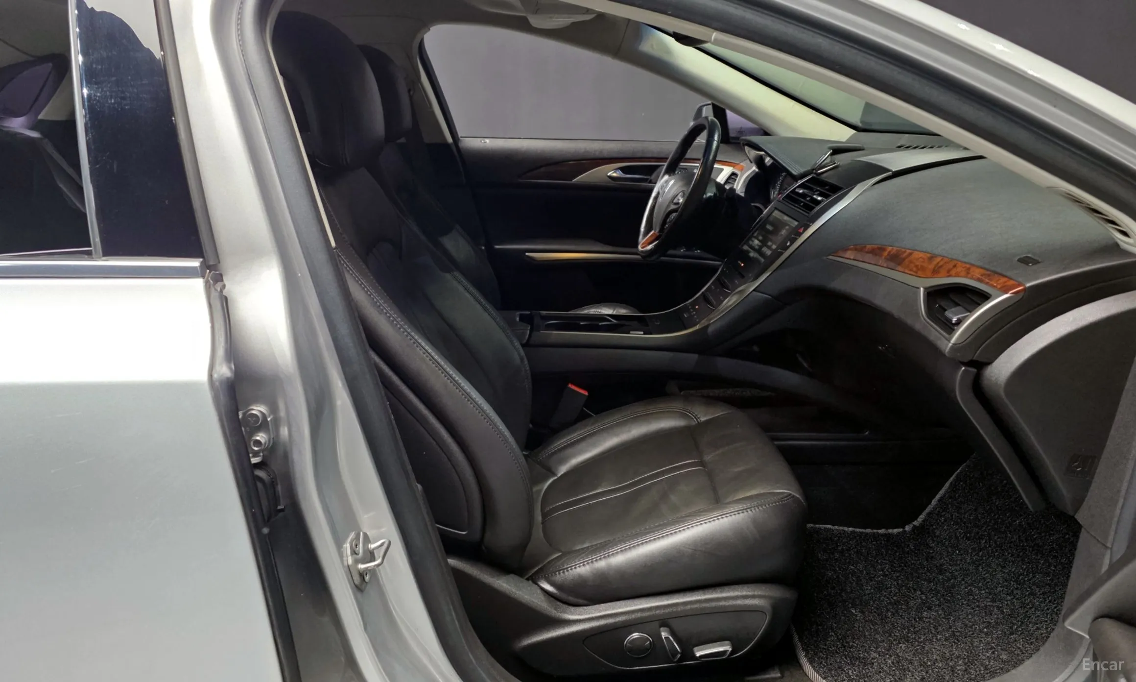 Lincoln New MKZ превью 11