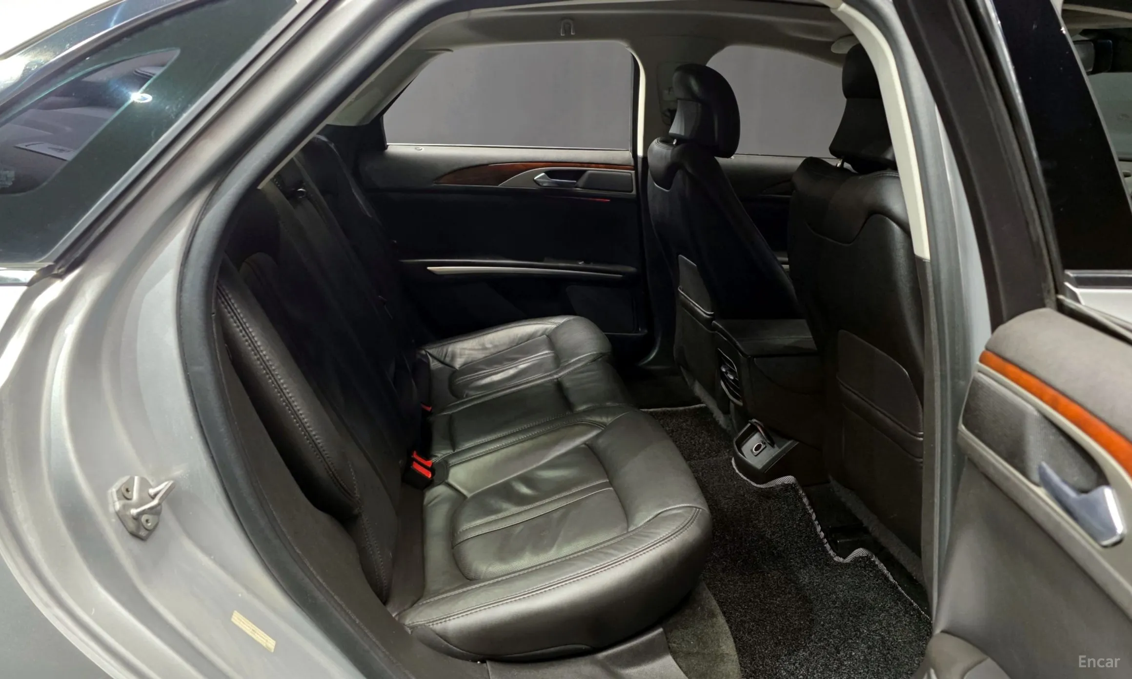 Lincoln New MKZ превью 12