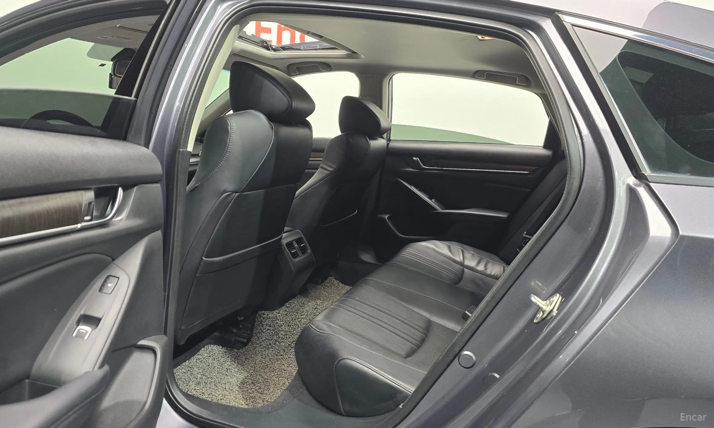Honda Accord 10th Generation превью 12