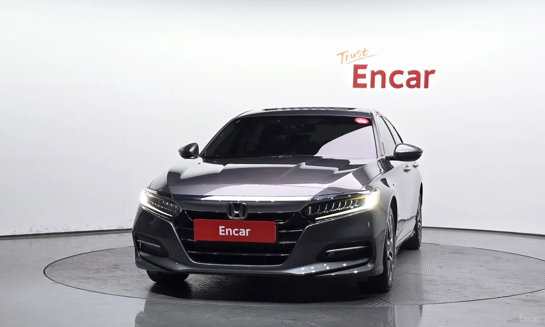 Honda Accord 10th Generation превью 3
