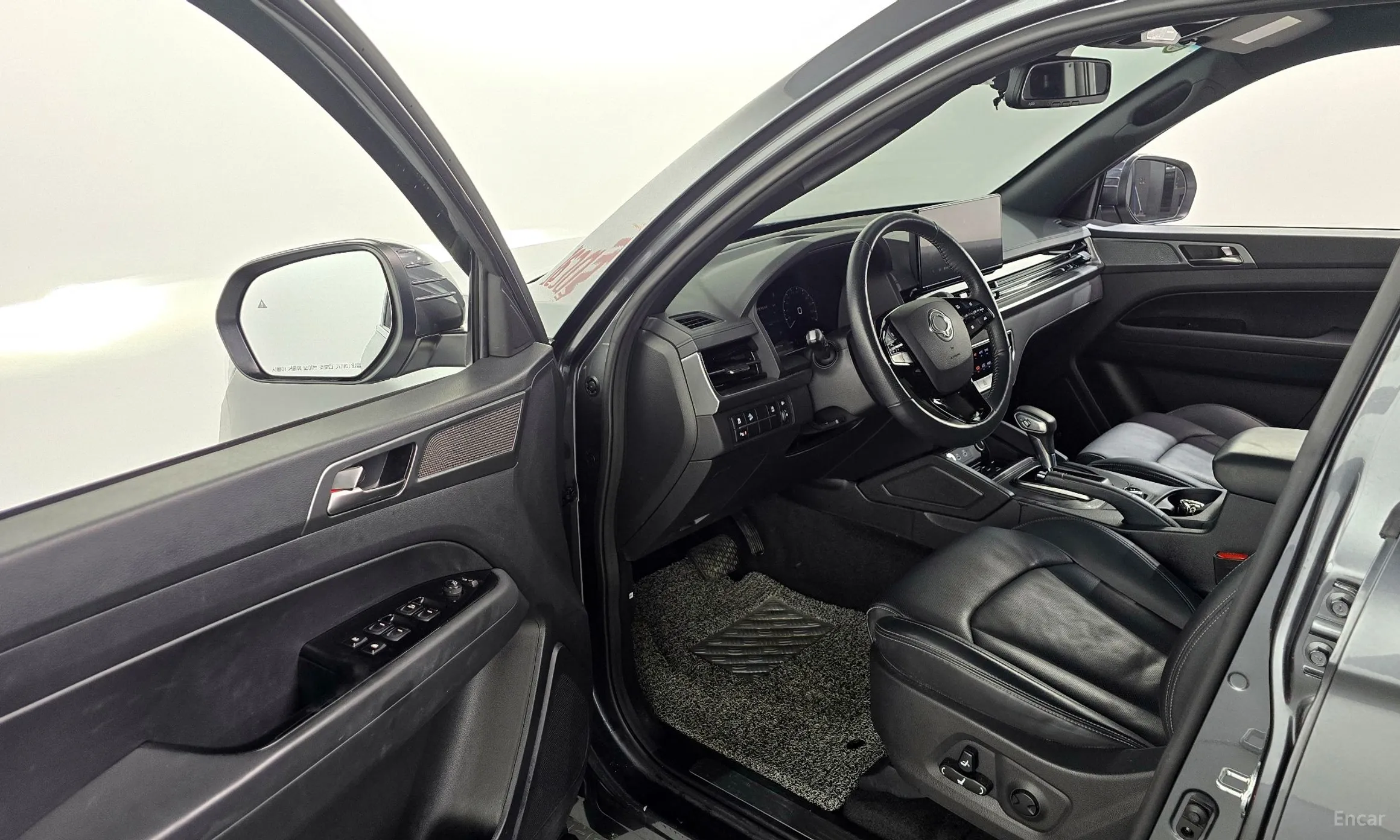KG Mobility (SsangYong) Rexton Sports превью 10