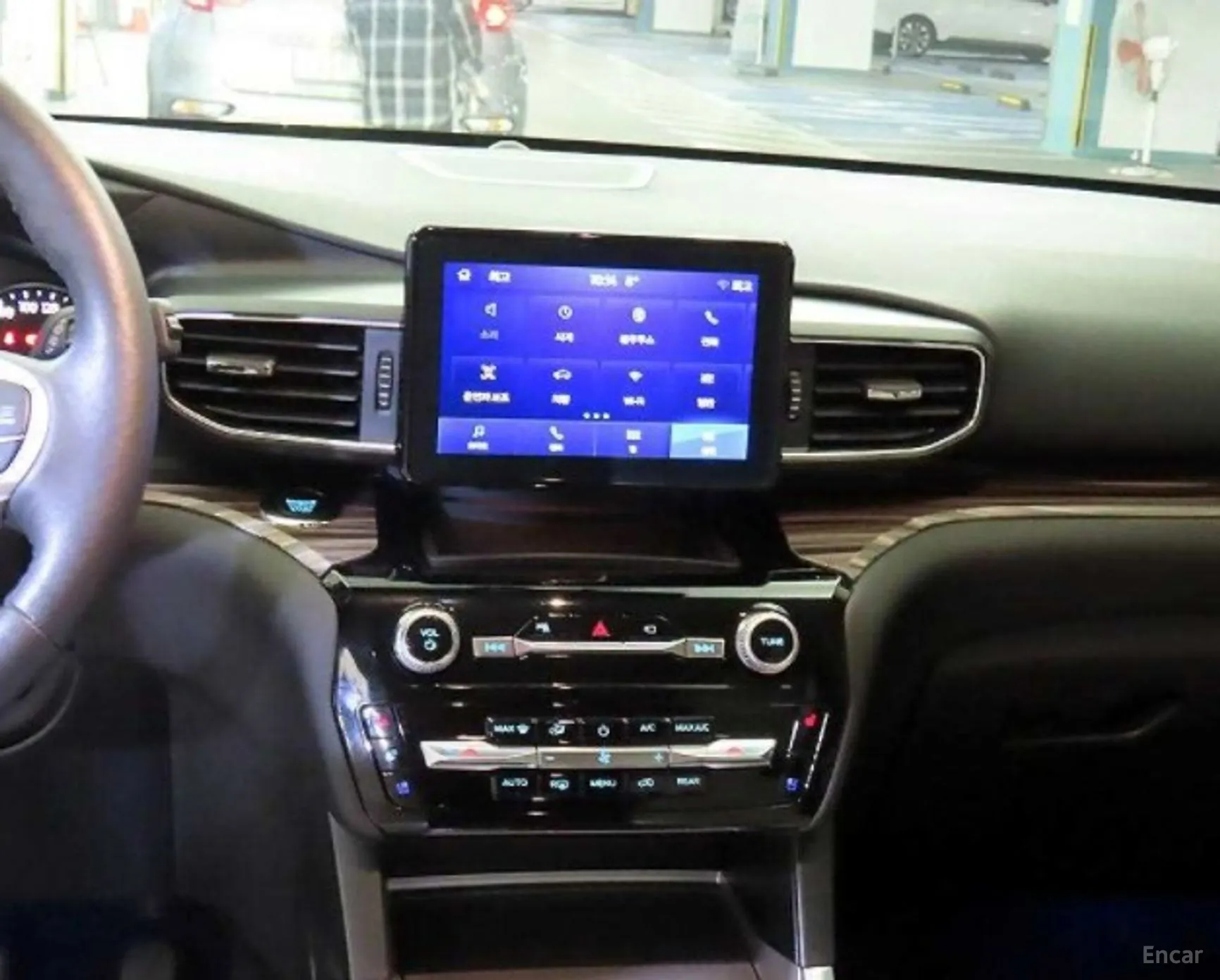 Ford Explorer 6th Generation превью 13