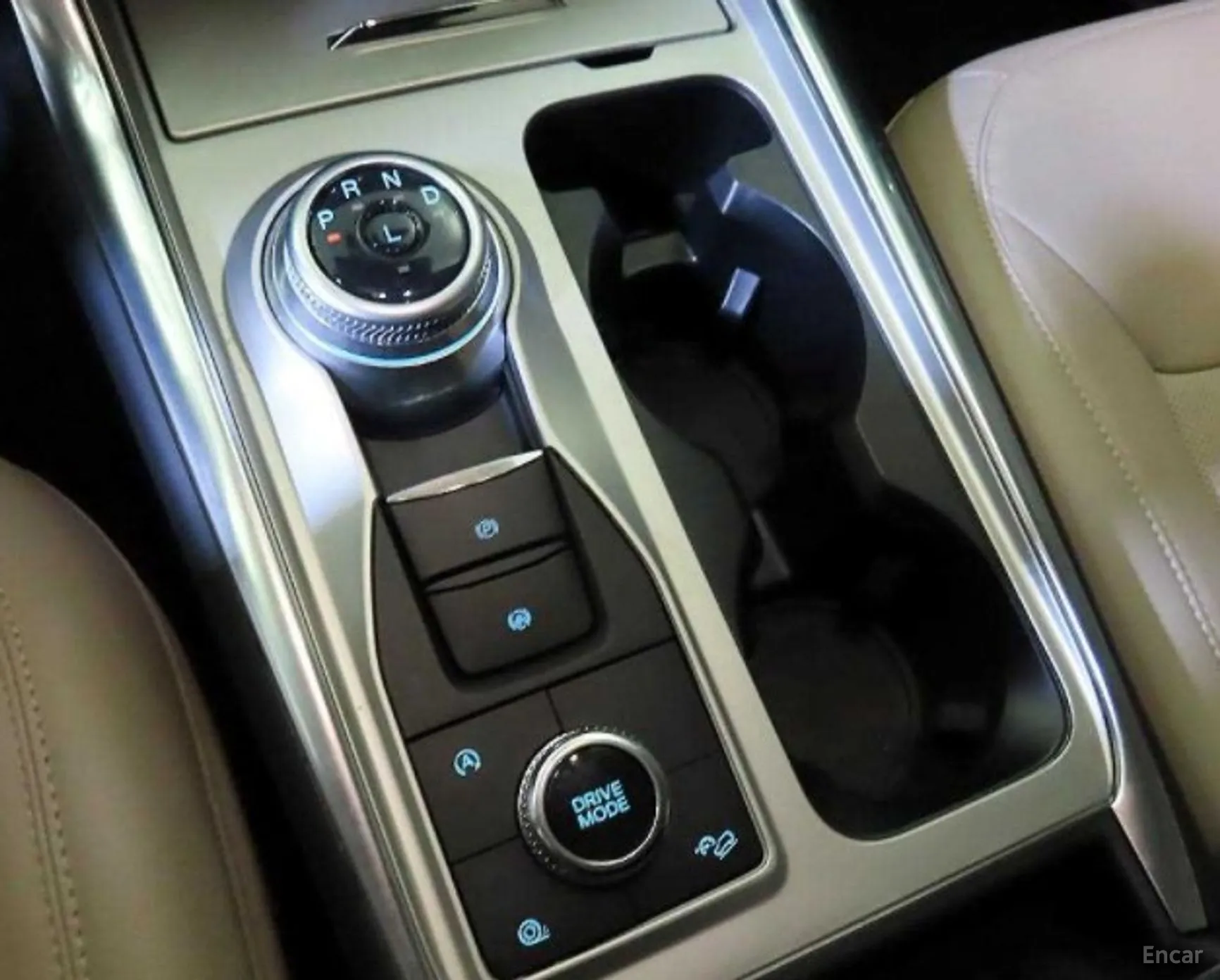 Ford Explorer 6th Generation превью 15