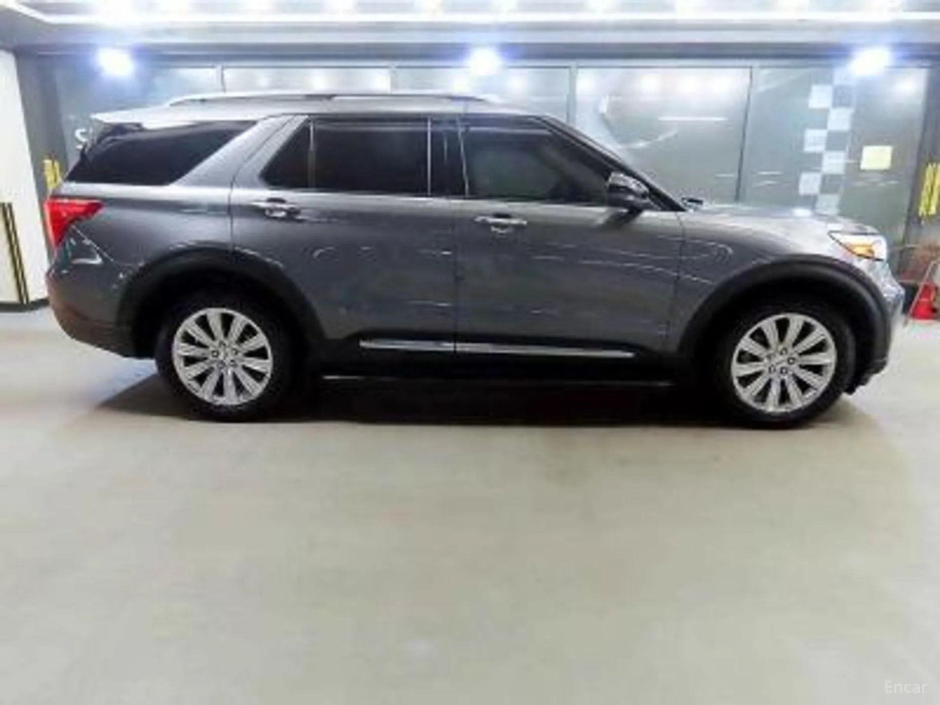 Ford Explorer 6th Generation превью 3