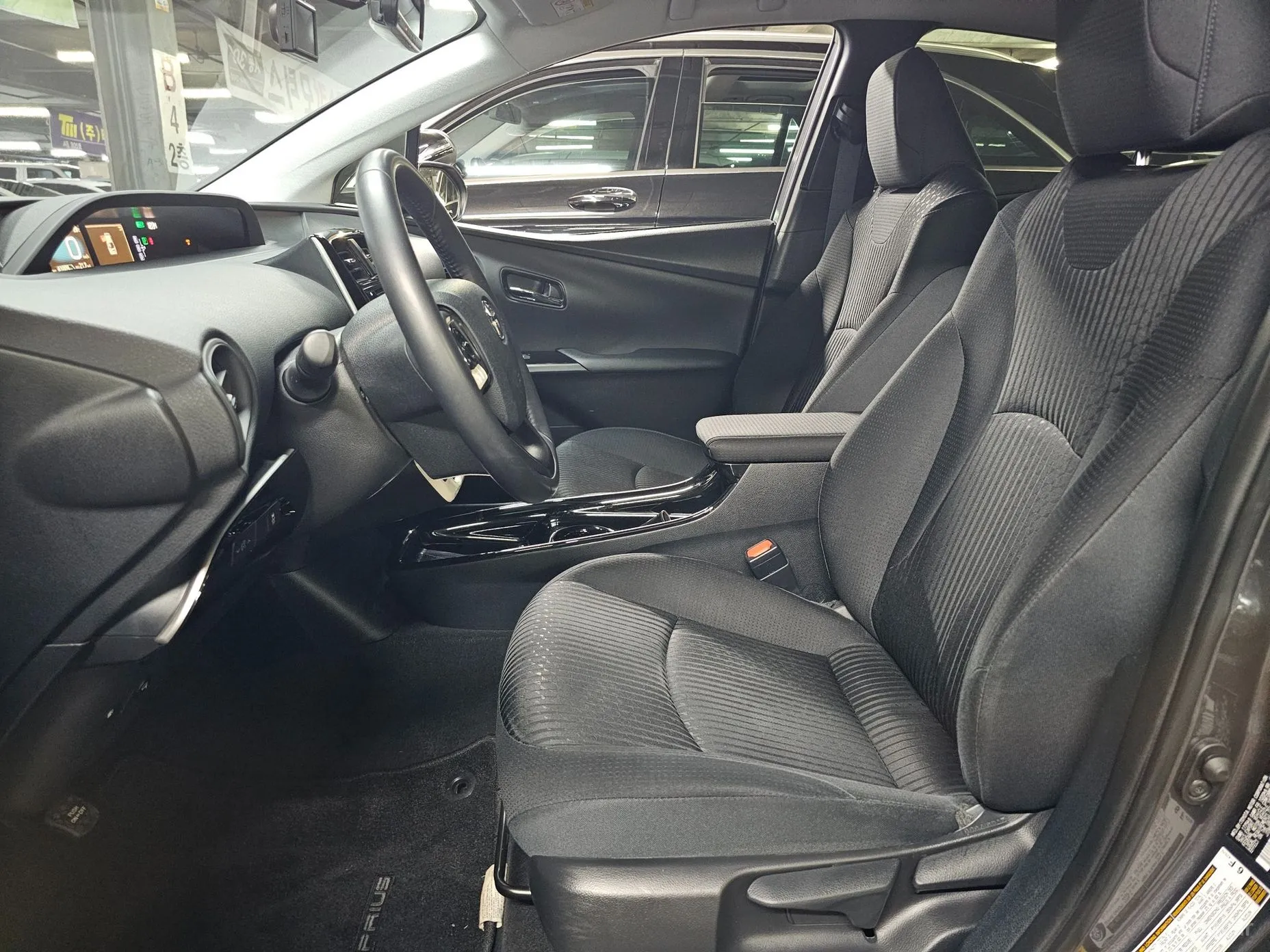 Toyota Prius 4th Generation превью 5