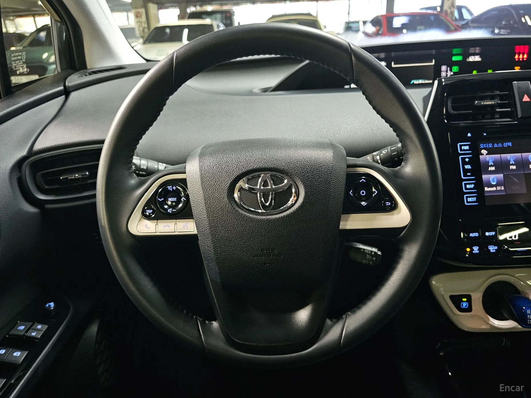 Toyota Prius 4th Generation превью 8