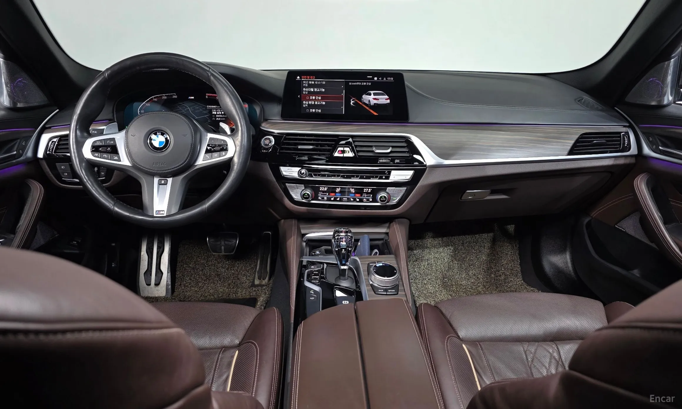 BMW 5 Series (G30) превью 7