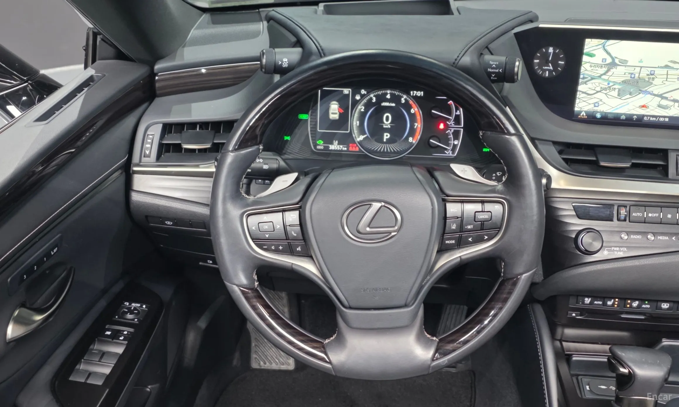 Lexus ES300h 7th Generation превью 13