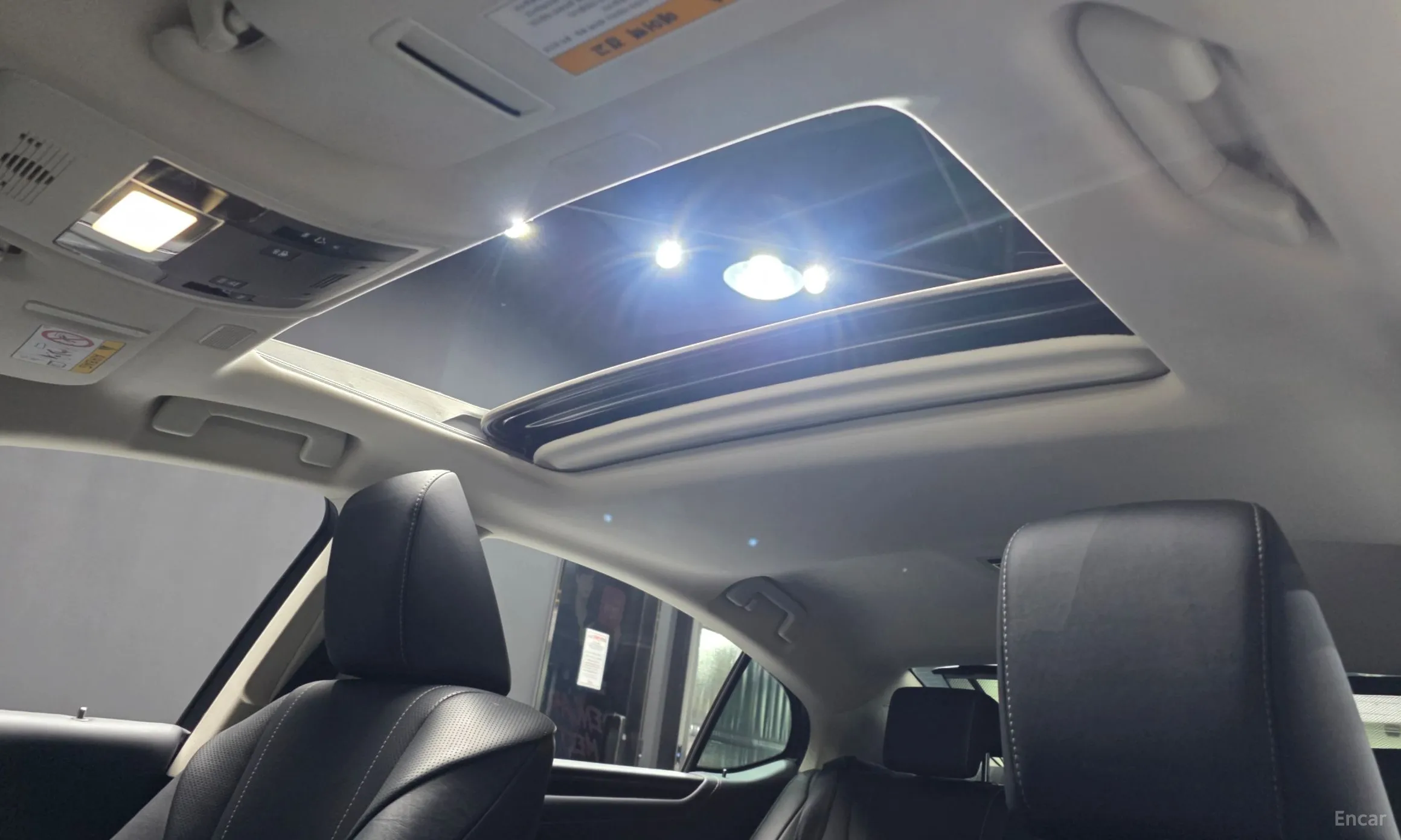 Lexus ES300h 7th Generation превью 18