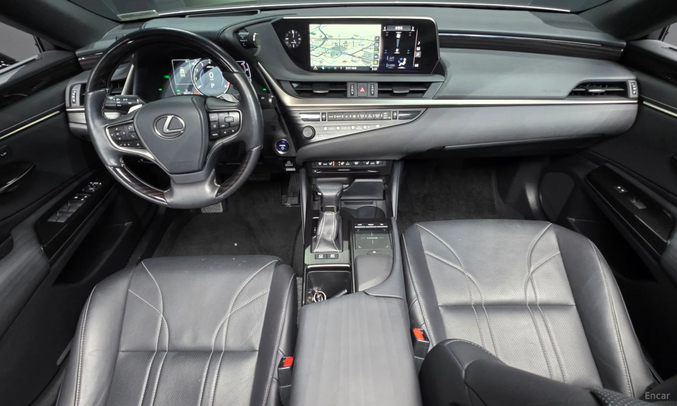 Lexus ES300h 7th Generation превью 7