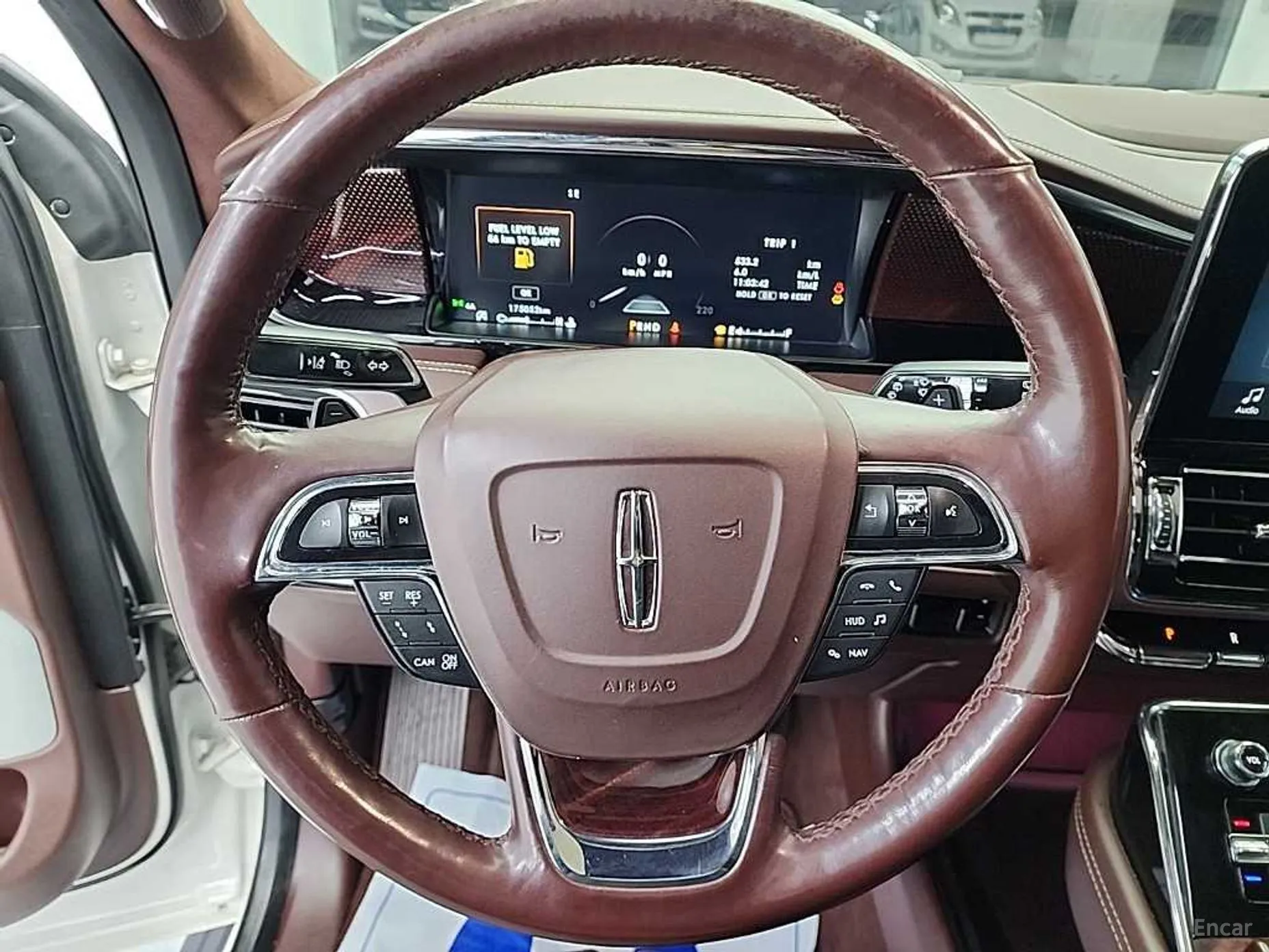 Lincoln Navigator 4th generation превью 9