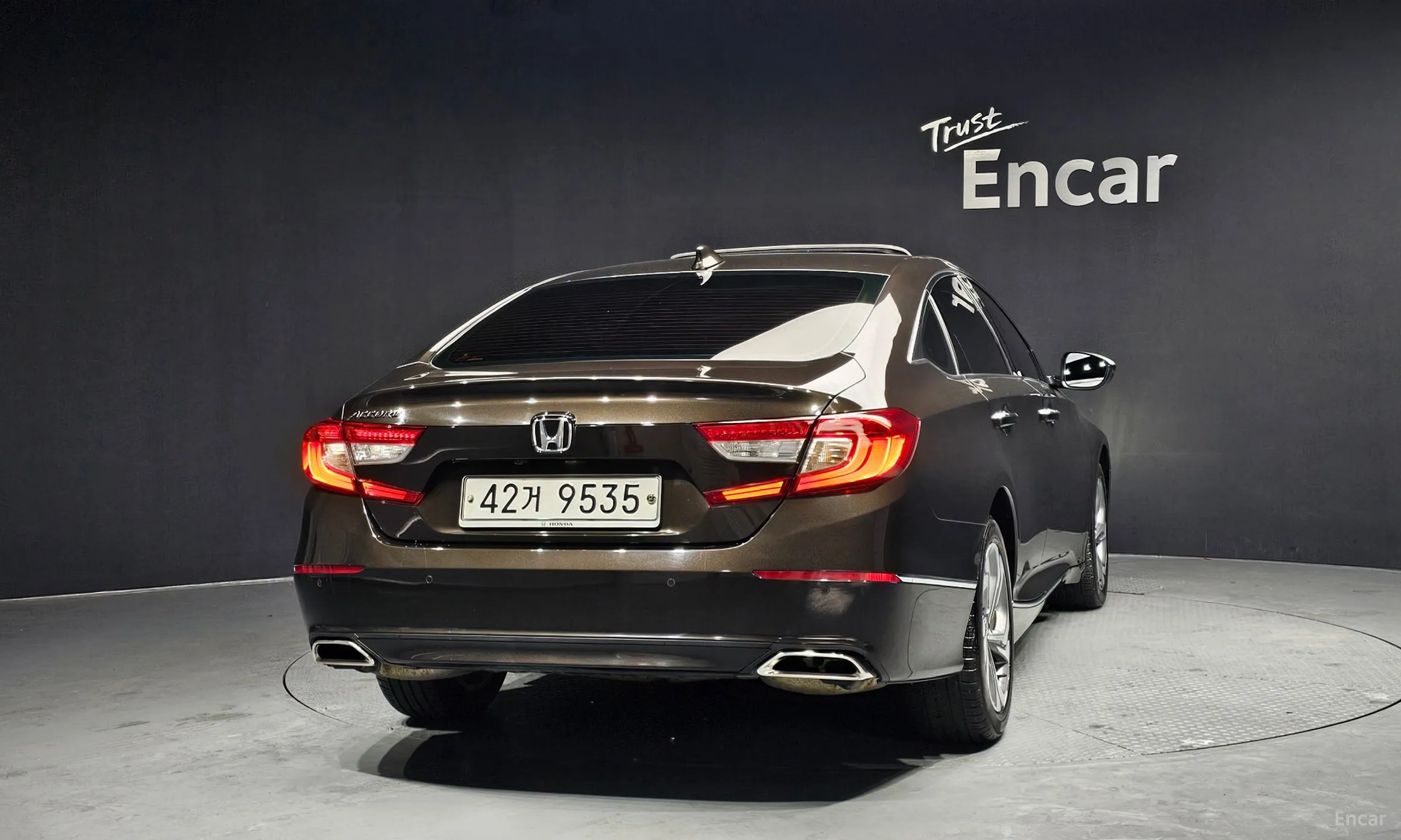 Honda Accord 10th Generation превью 4