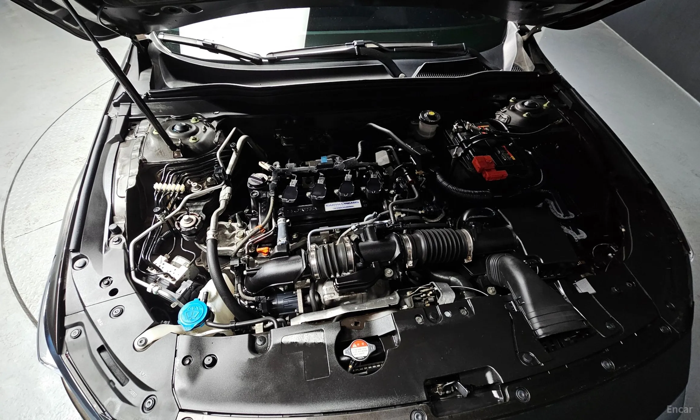 Honda Accord 10th Generation превью 6