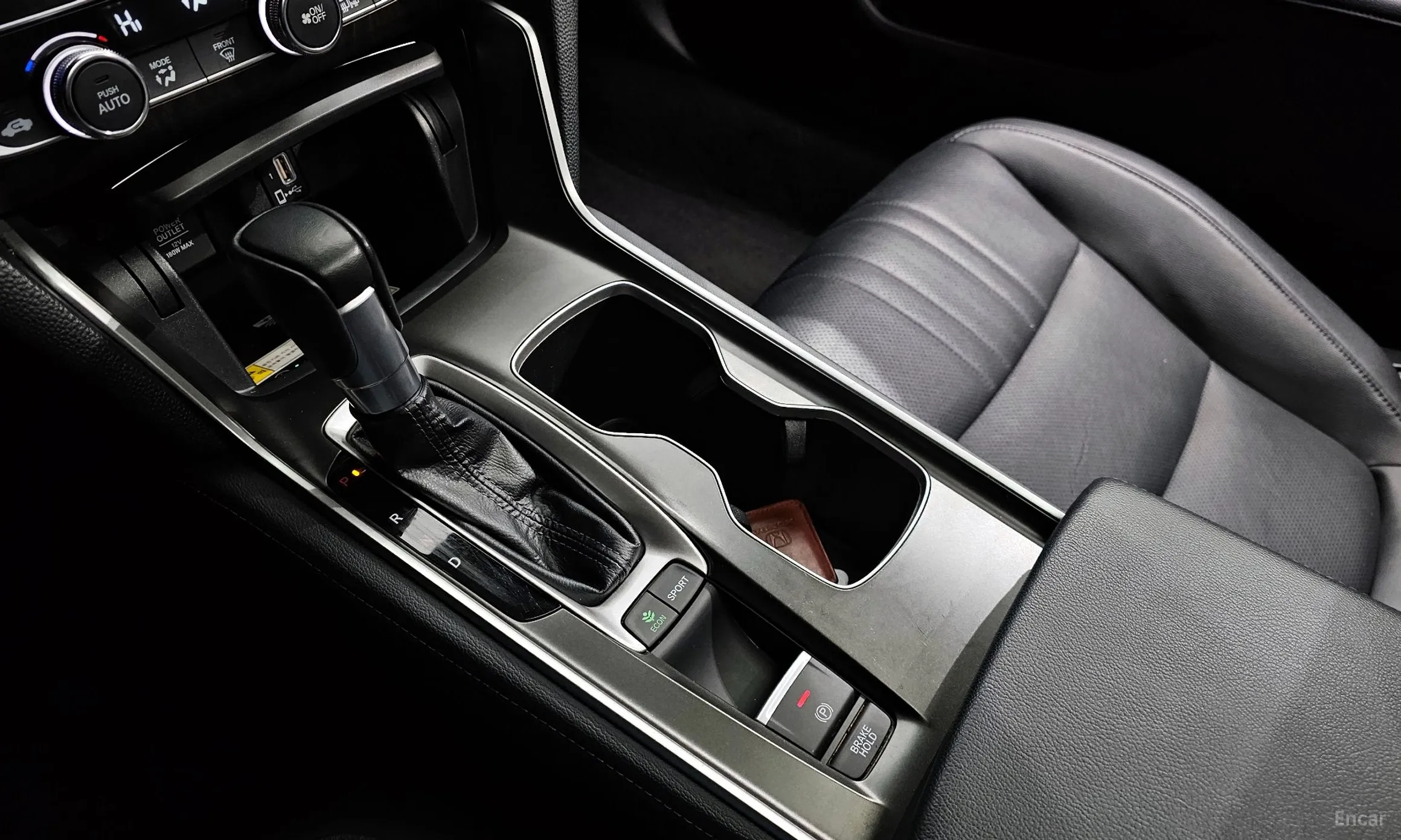 Honda Accord 10th Generation превью 9
