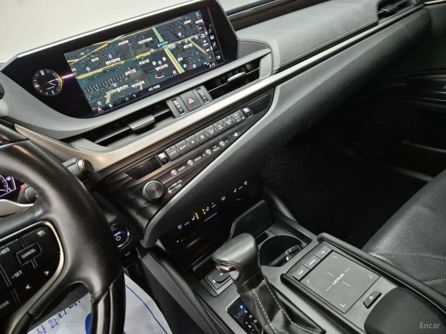 Lexus ES300h 7th Generation превью 10