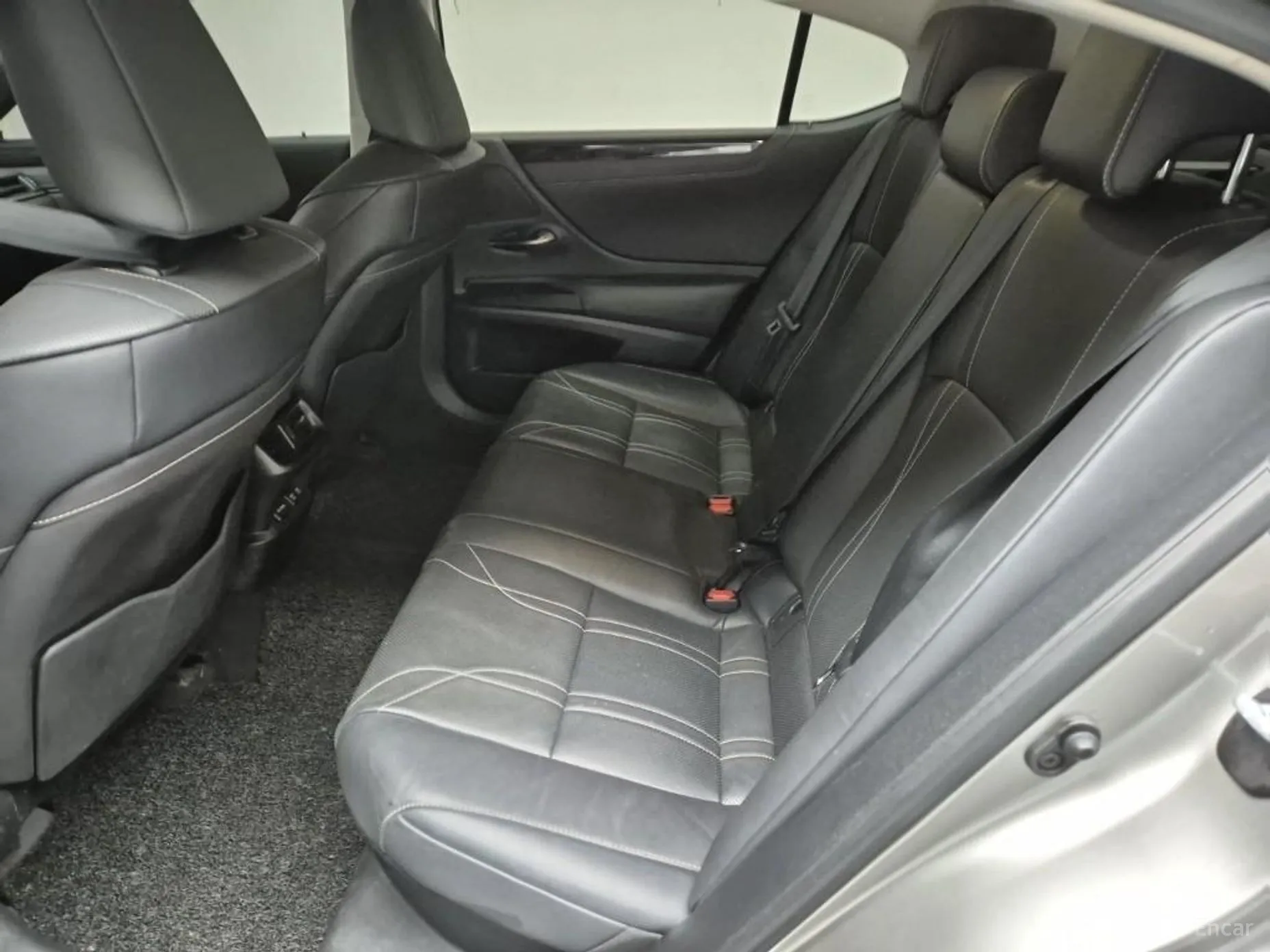 Lexus ES300h 7th Generation превью 12