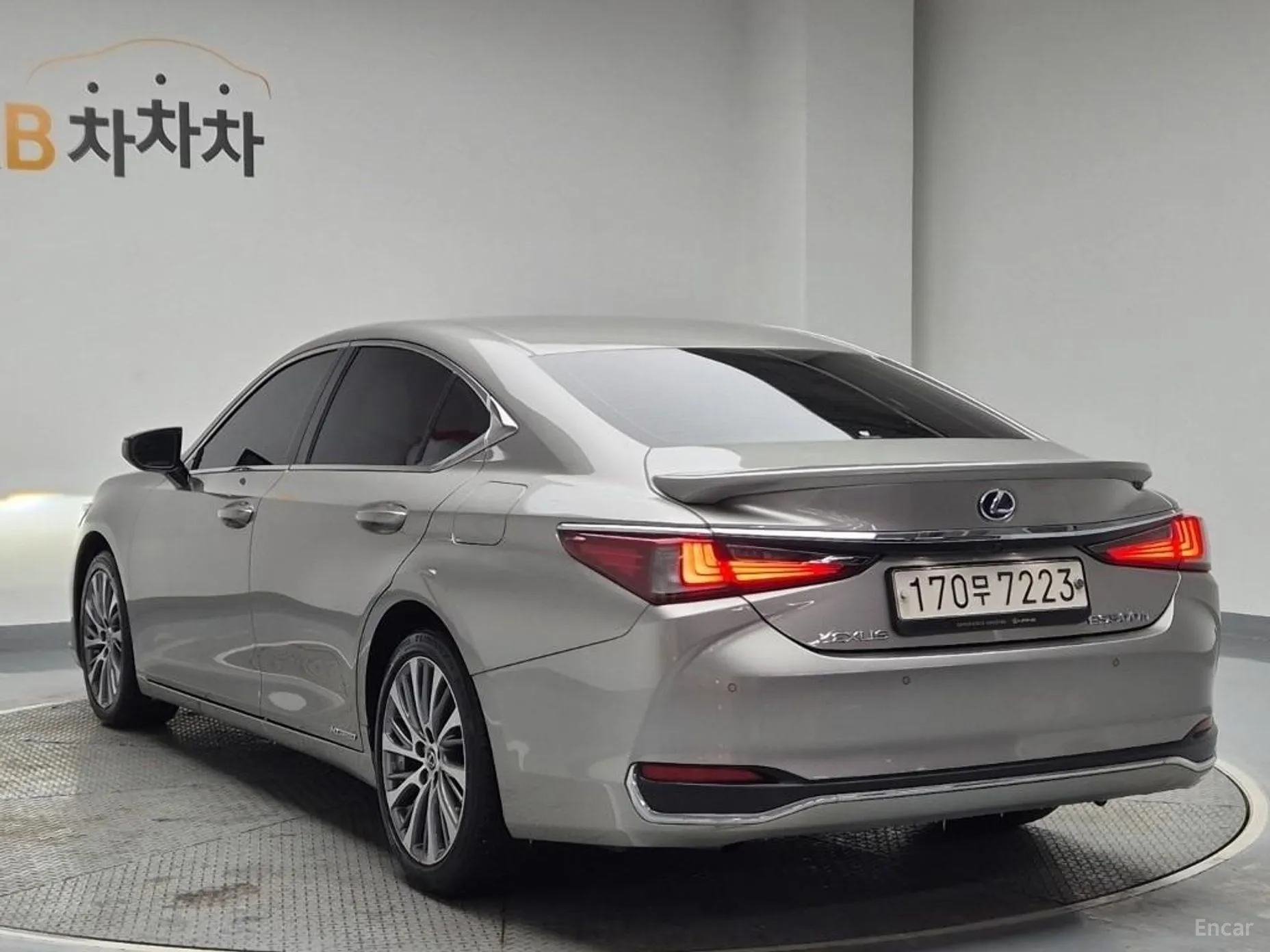 Lexus ES300h 7th Generation превью 2