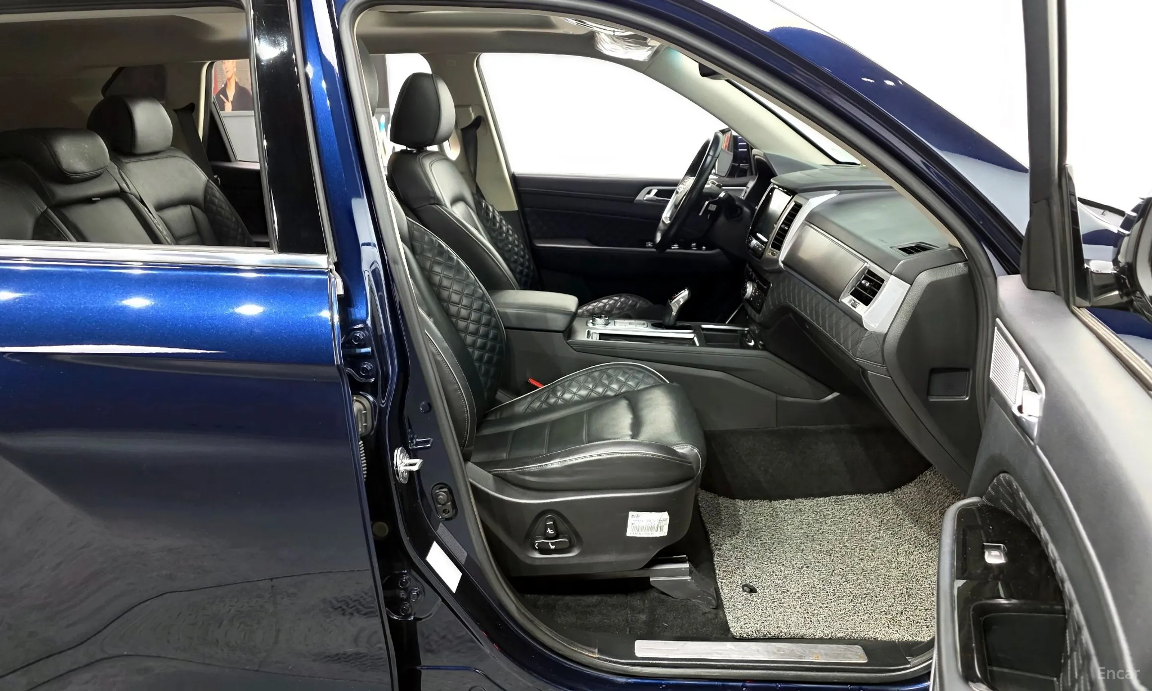 KG Mobility (SsangYong) Rexton превью 11