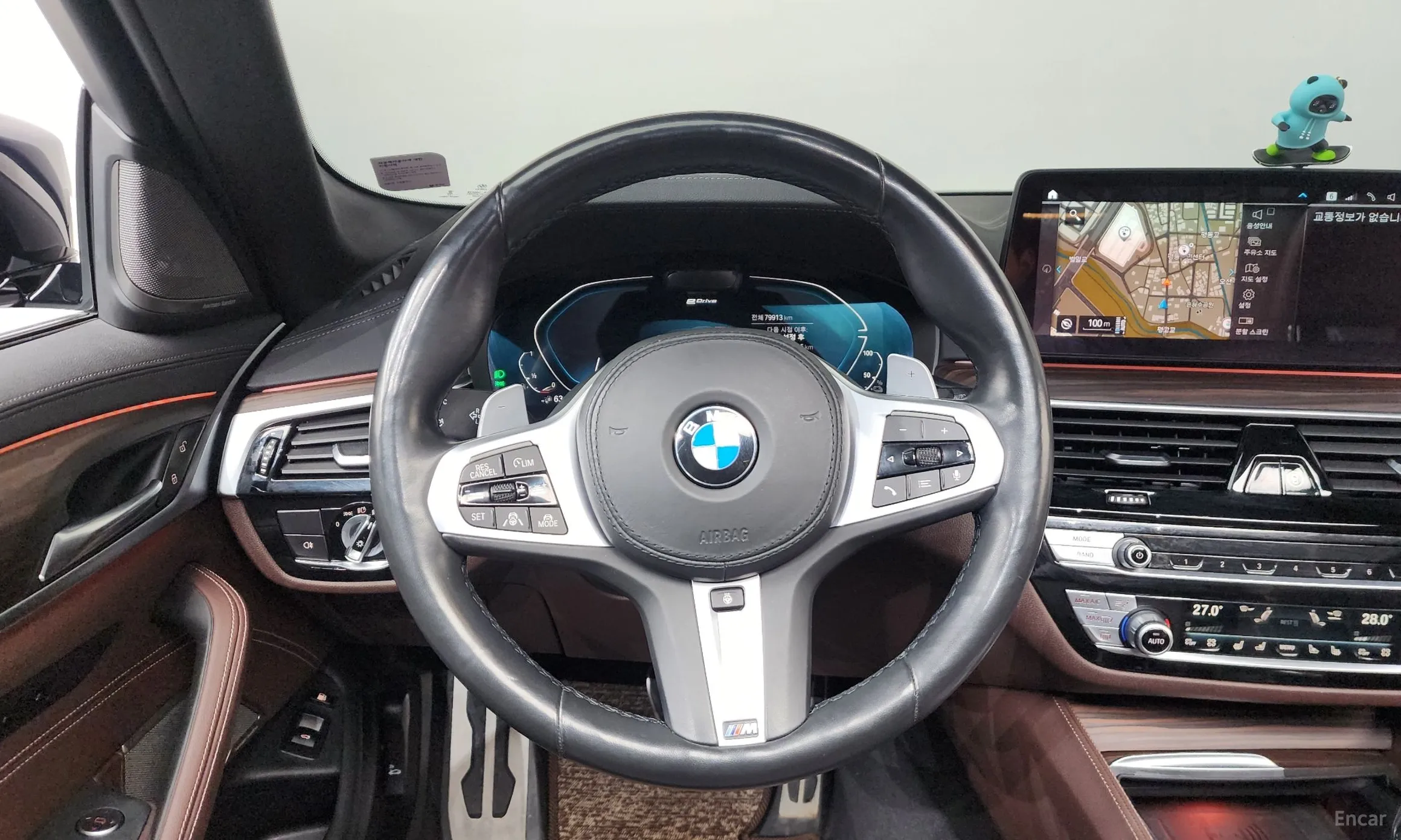 BMW 5 Series (G30) превью 13