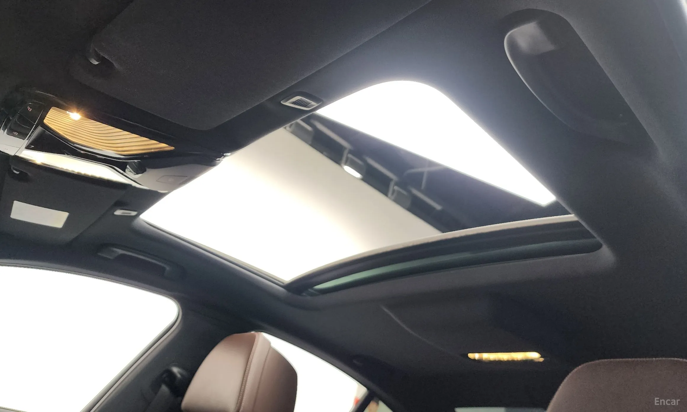 BMW 5 Series (G30) превью 18