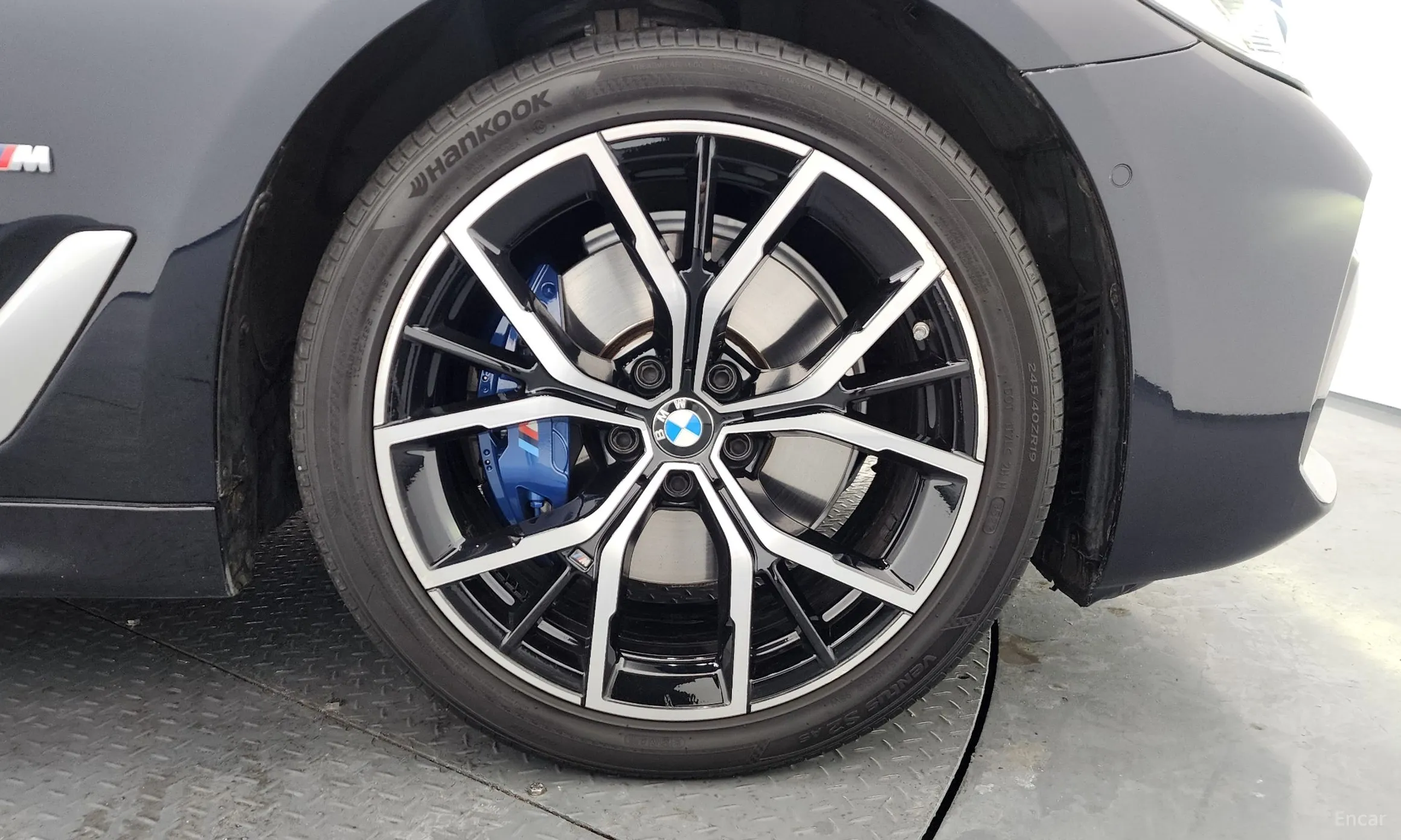 BMW 5 Series (G30) превью 5