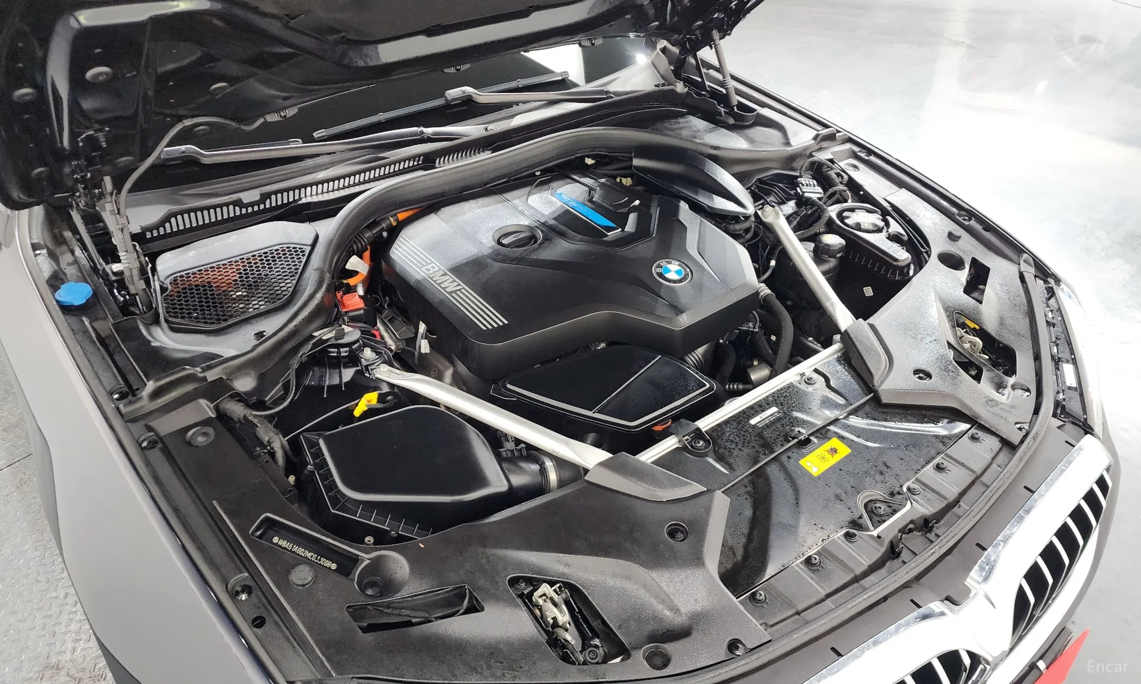 BMW 5 Series (G30) превью 6