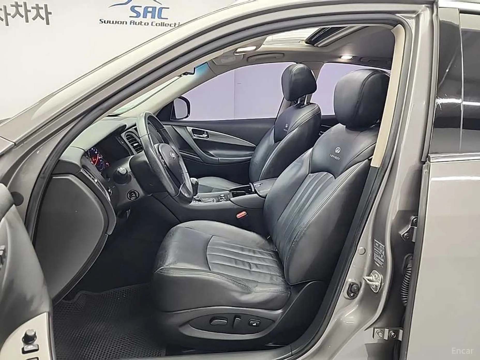 Infiniti EX35 превью 11