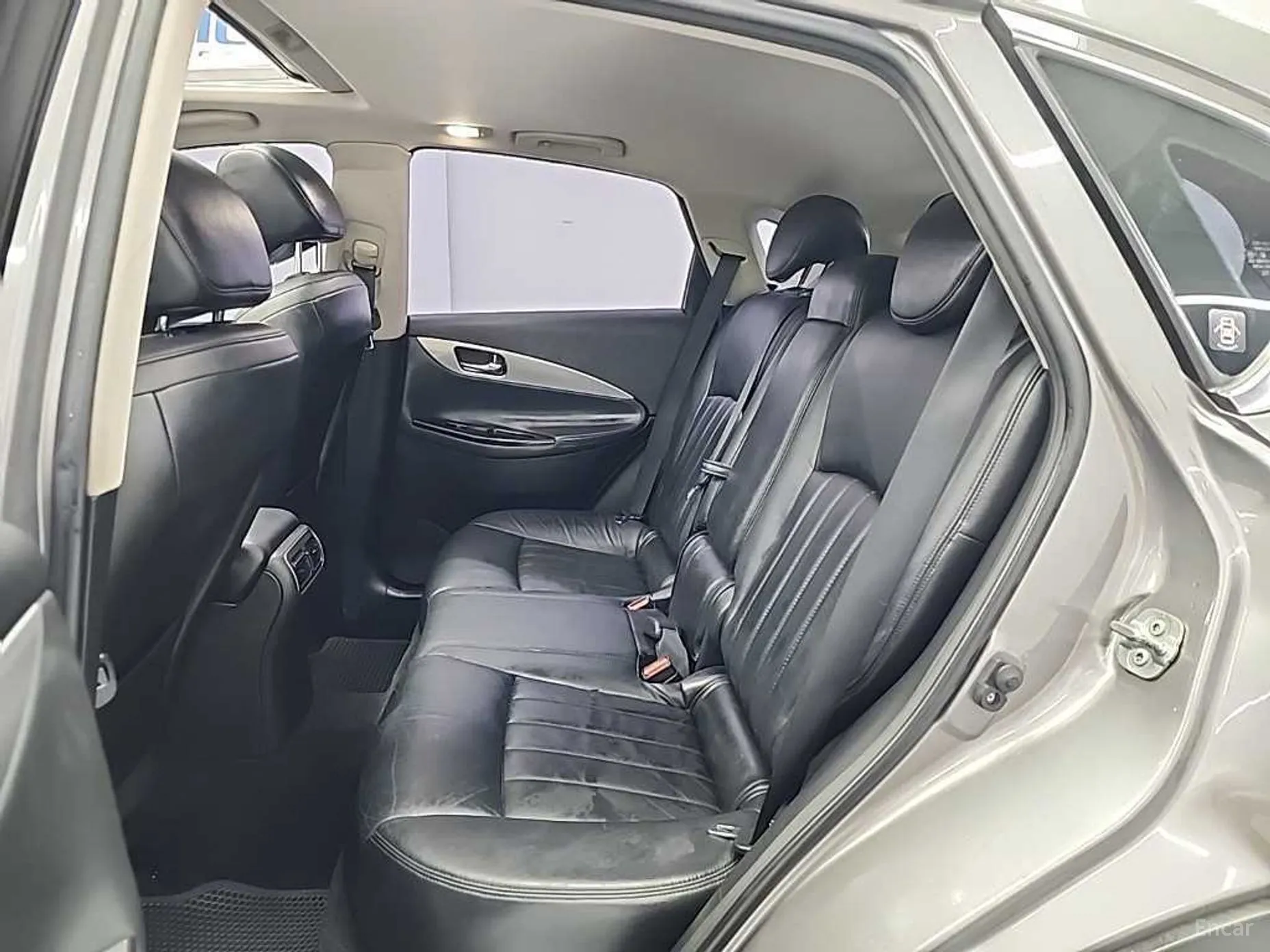 Infiniti EX35 превью 12