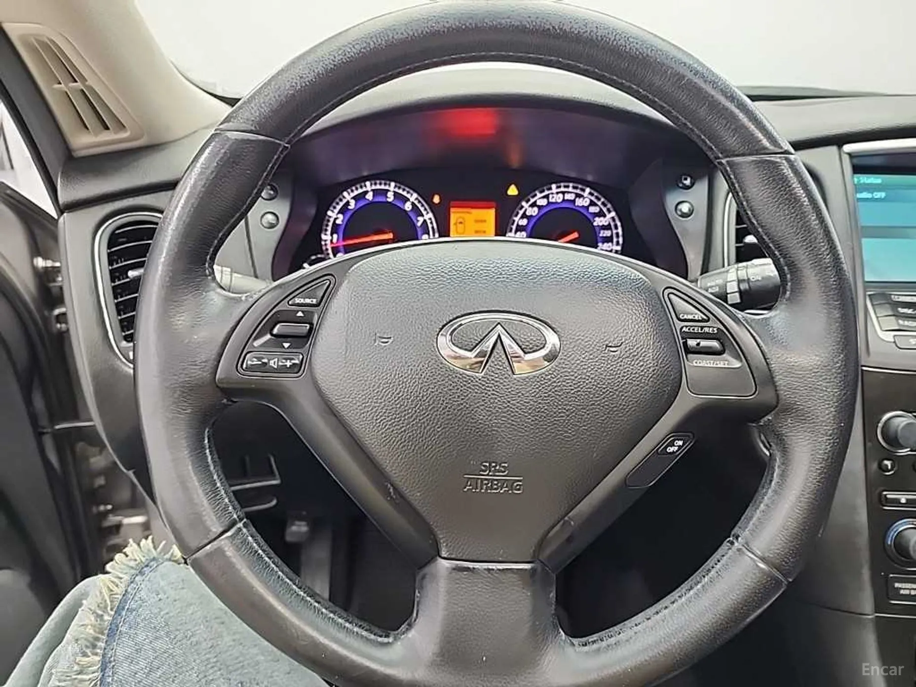 Infiniti EX35 превью 9