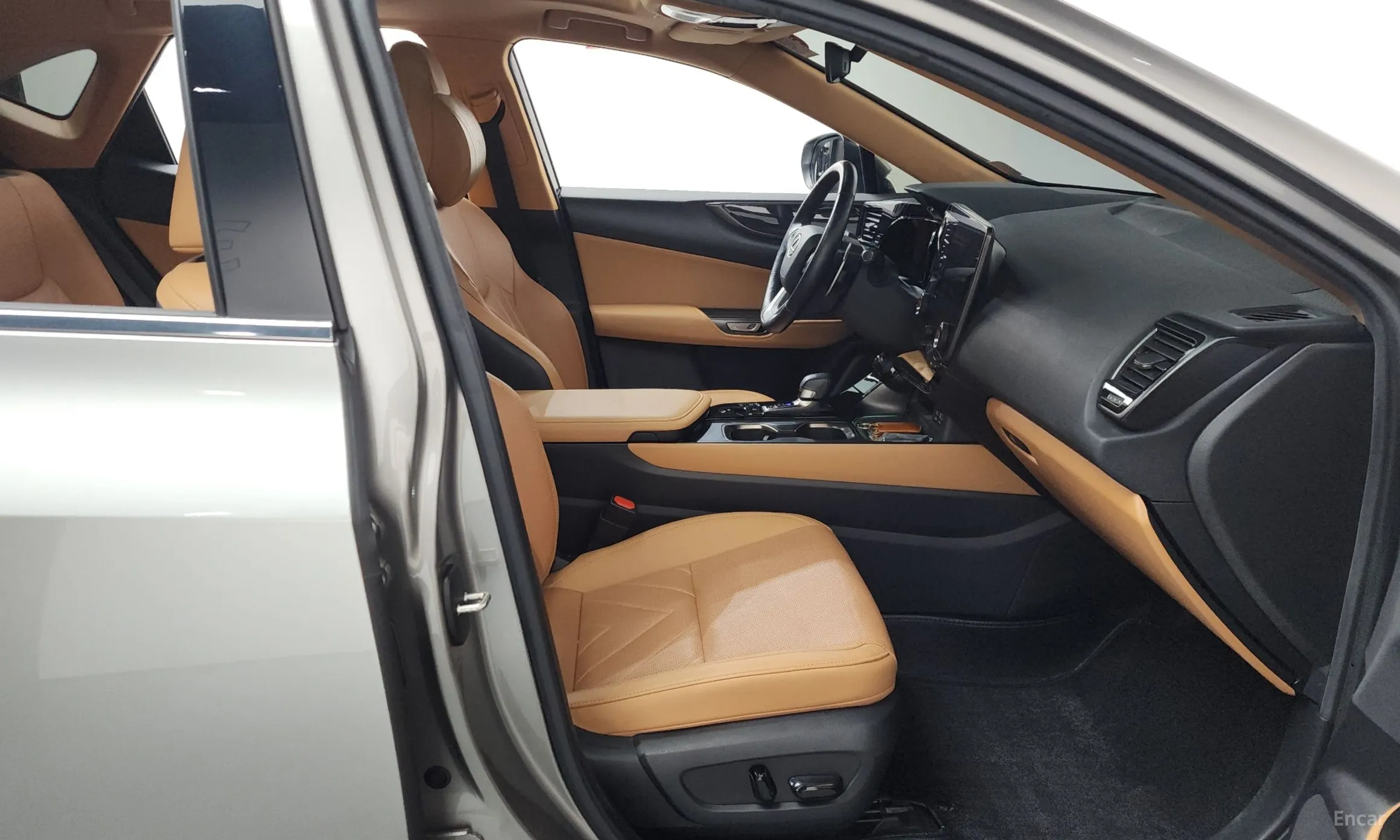 Lexus NX350h Gen 2 превью 11