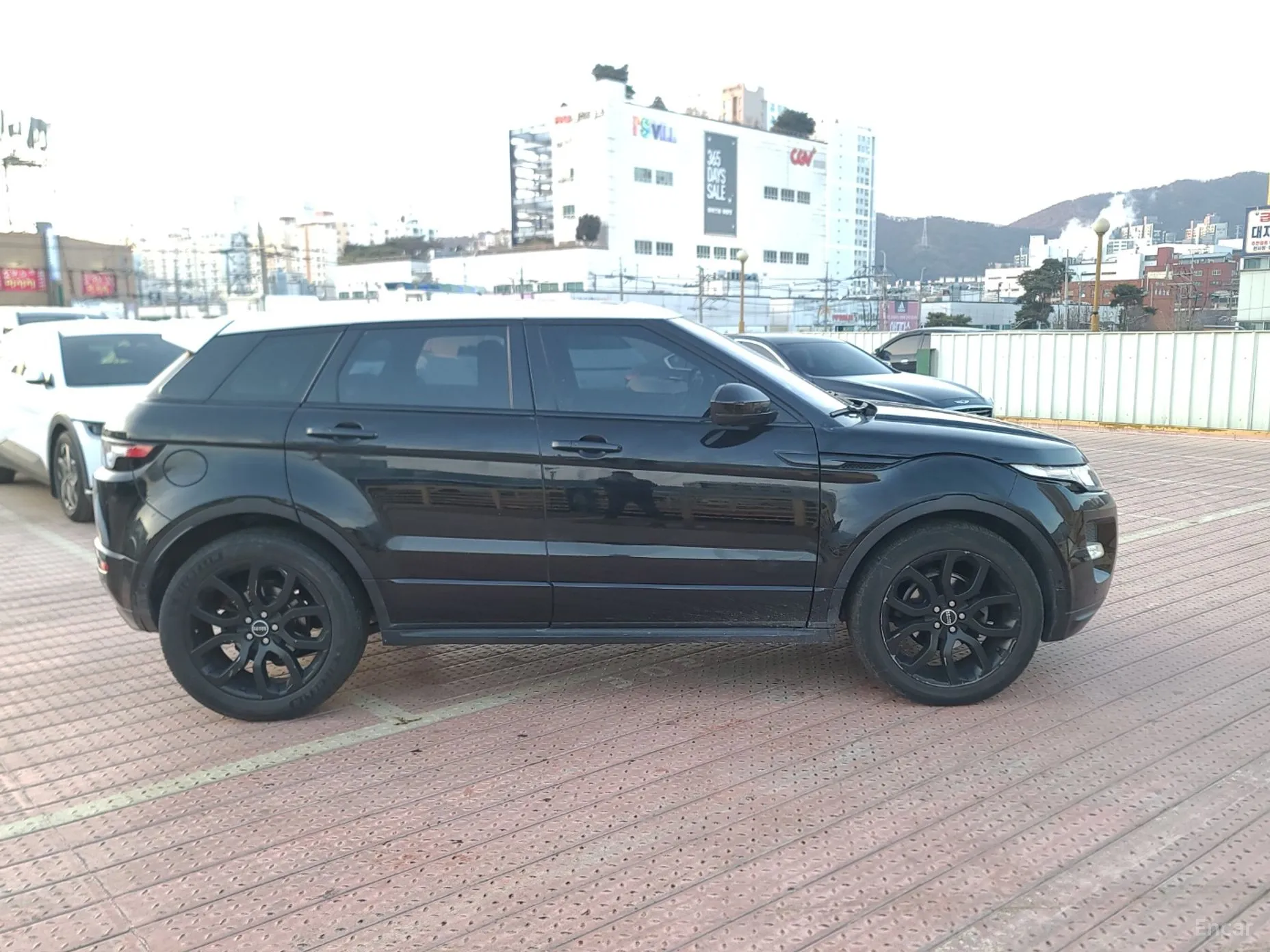 Land Rover Range Rover Evoque превью 3
