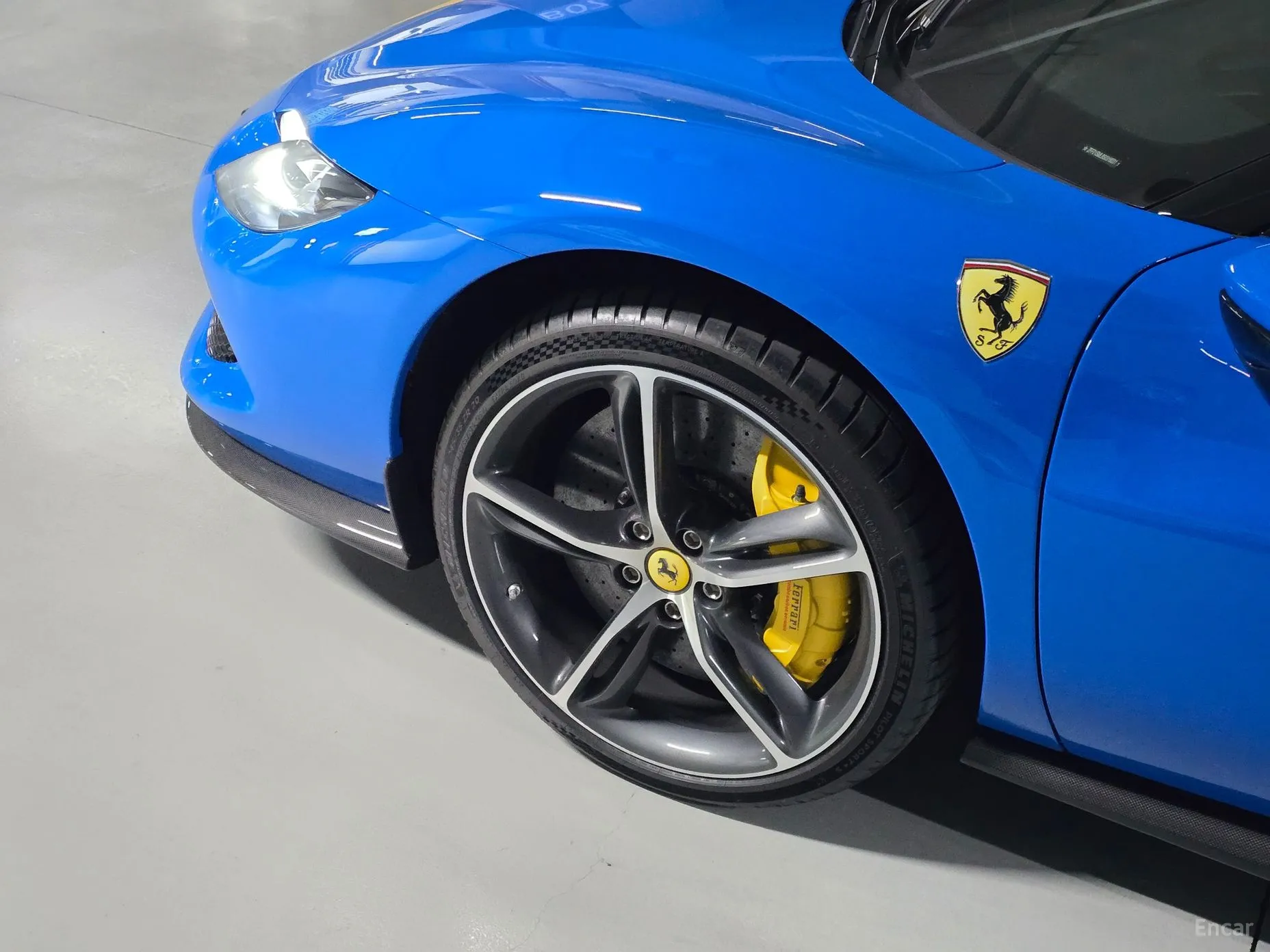 Ferrari 296 GTS превью 3