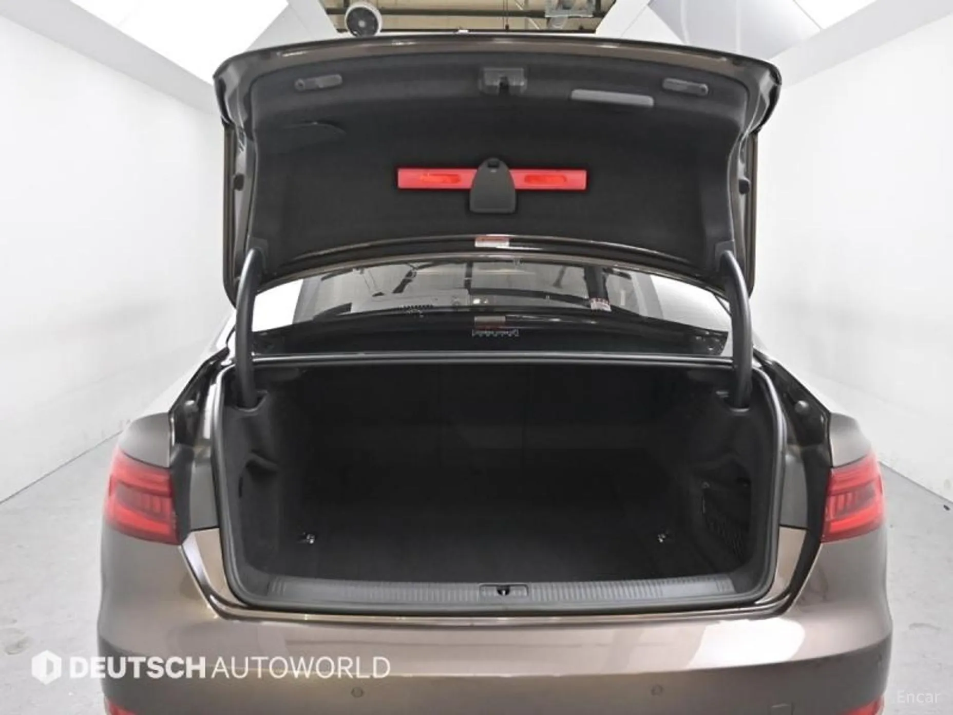 Audi A4 (B9) превью 19