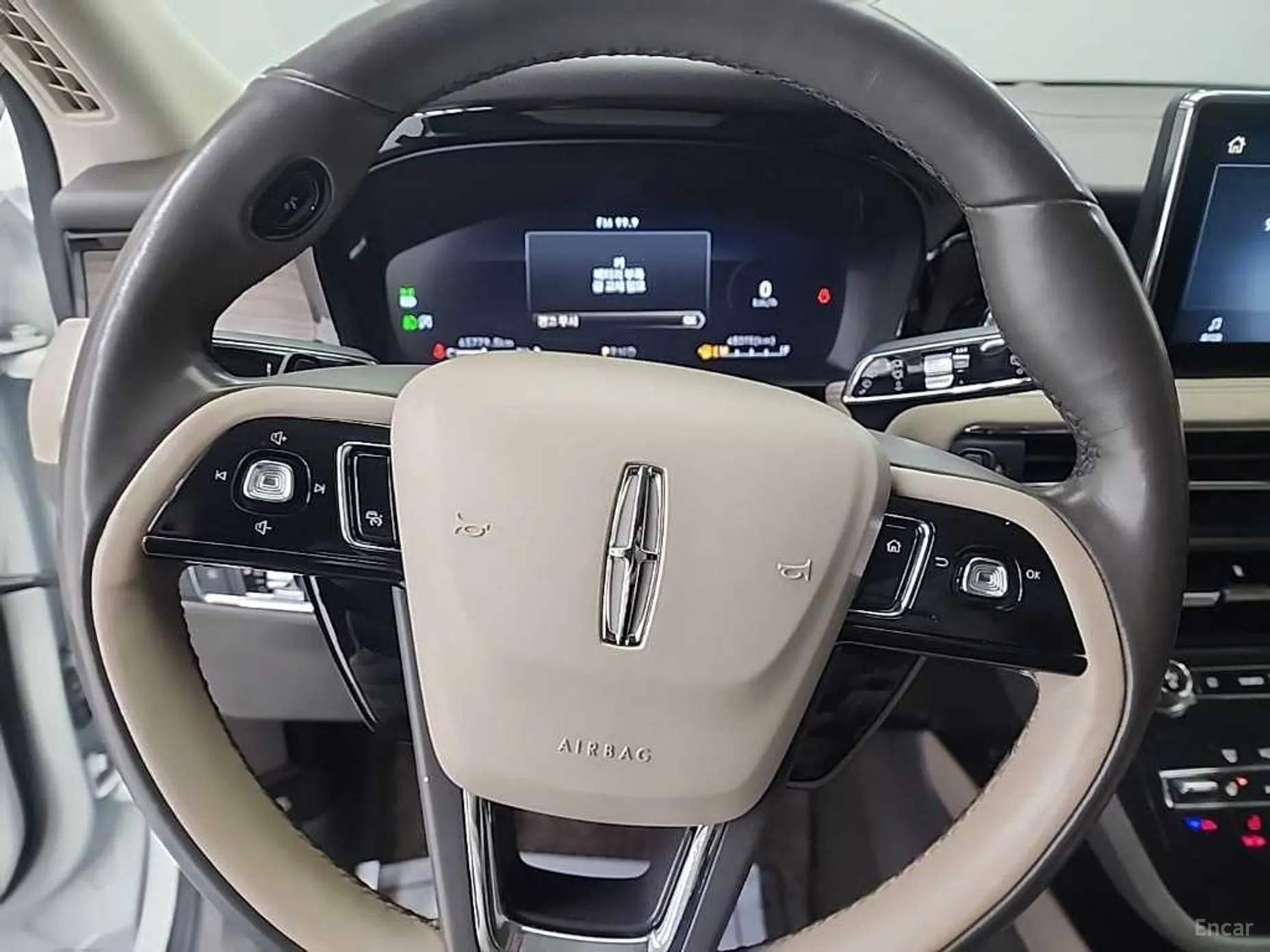 Lincoln Corsair превью 18