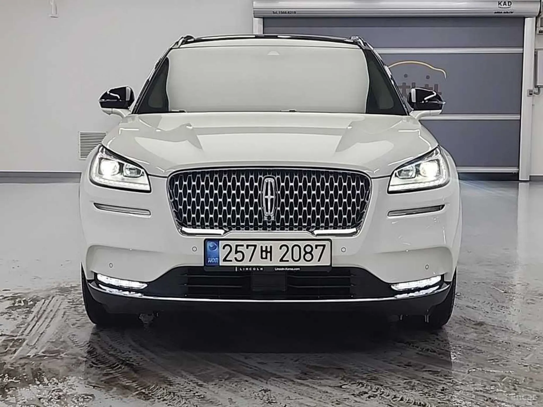 Lincoln Corsair превью 3