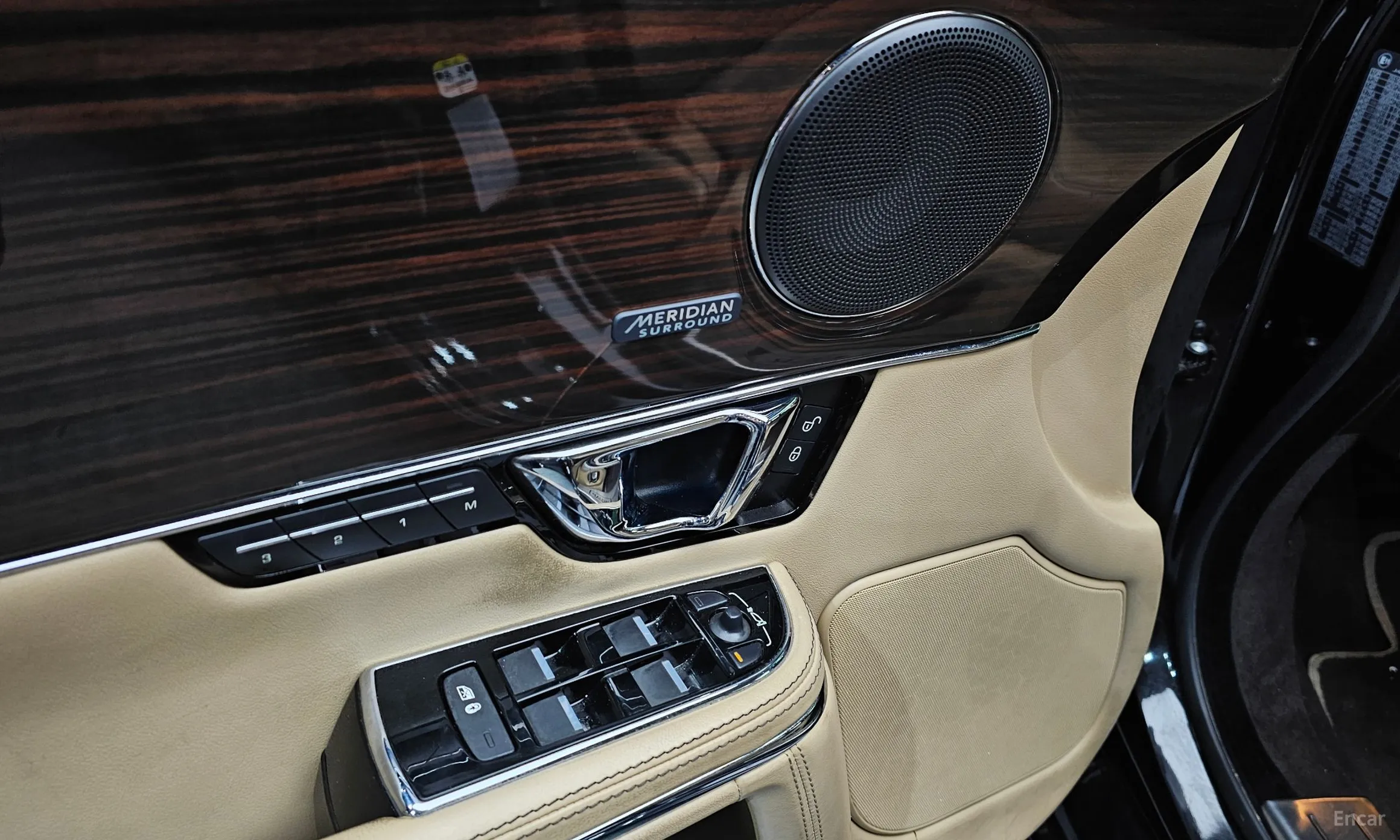 Jaguar All New XJ превью 16