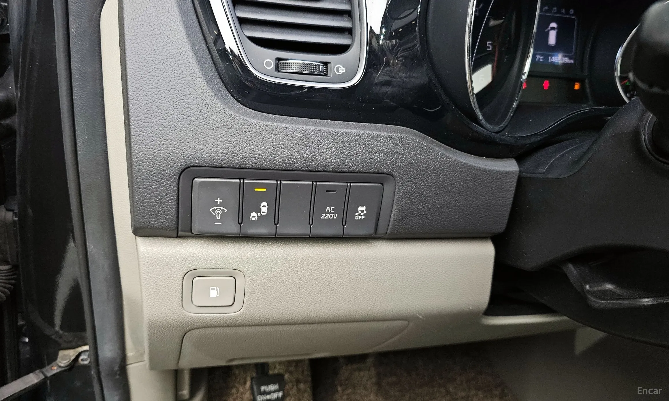 Kia Carnival превью 13